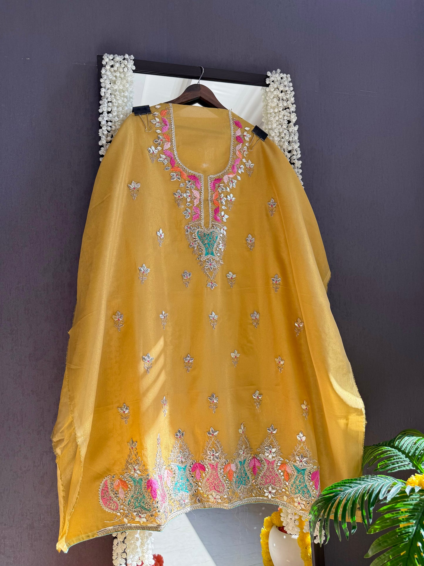Luxurious Gotapatti Tissue silk suit