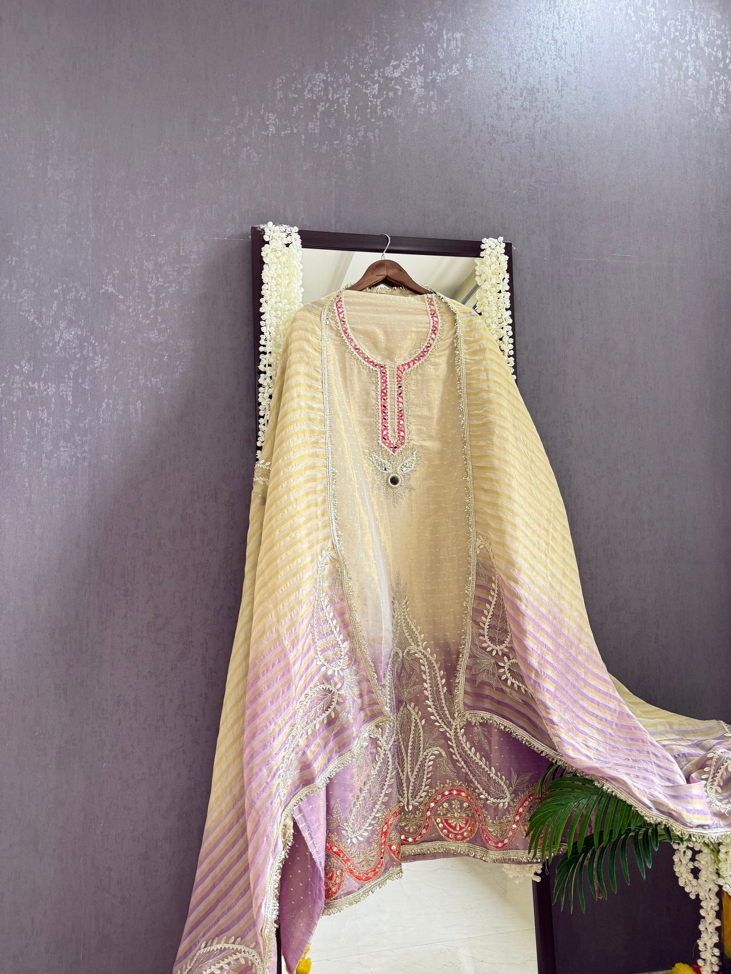 Luxurious Gotapatti ombré suit