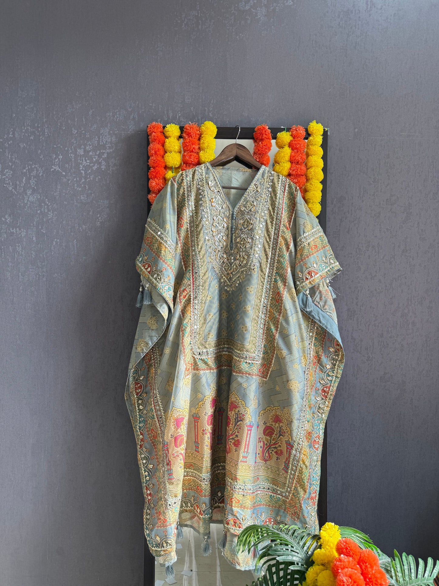 Gotapatti Tissue silk kaftan set