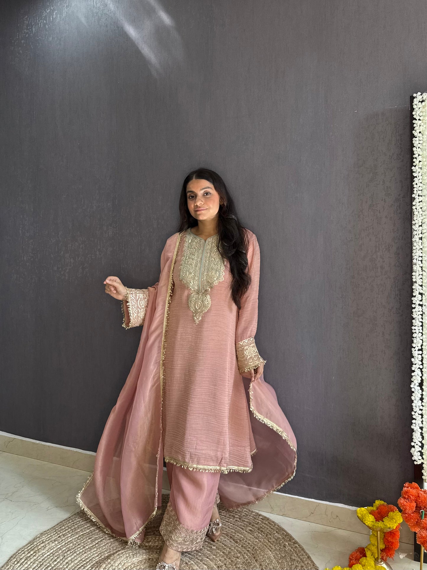Luxurious crush tissue aari work set