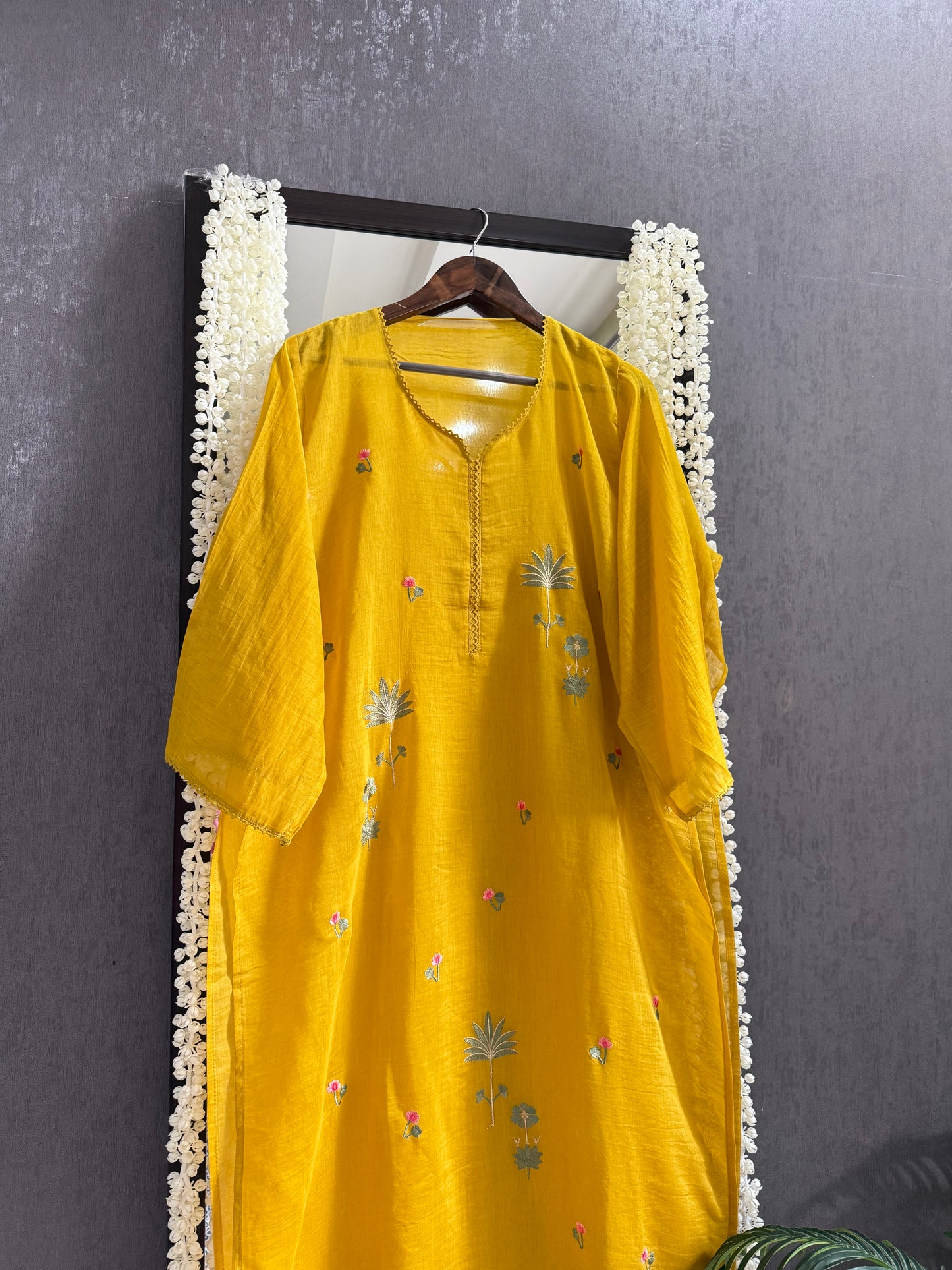 Luxurious Mul chanderi pichwai suit
