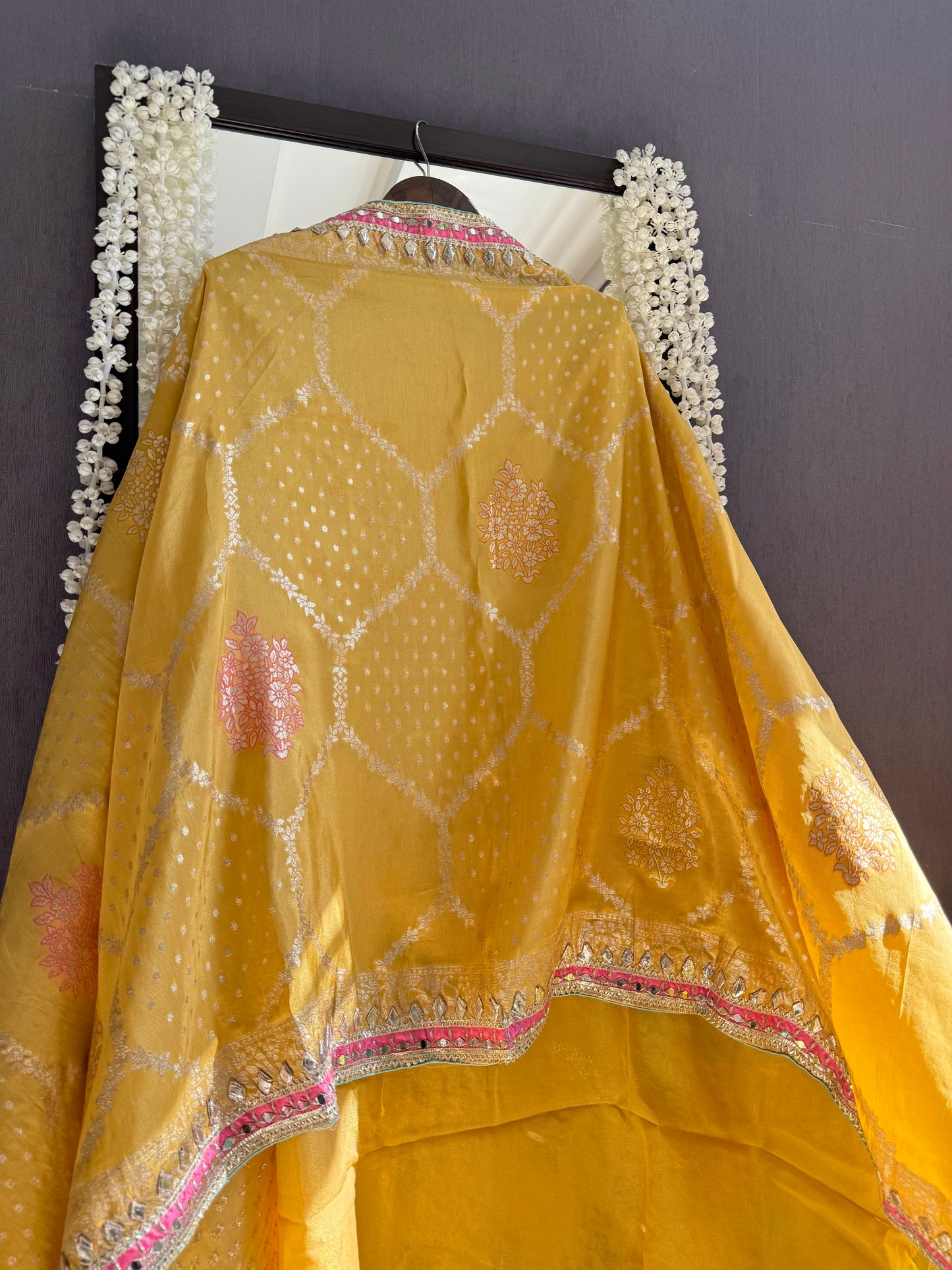Luxurious Gotapatti Tissue silk suit