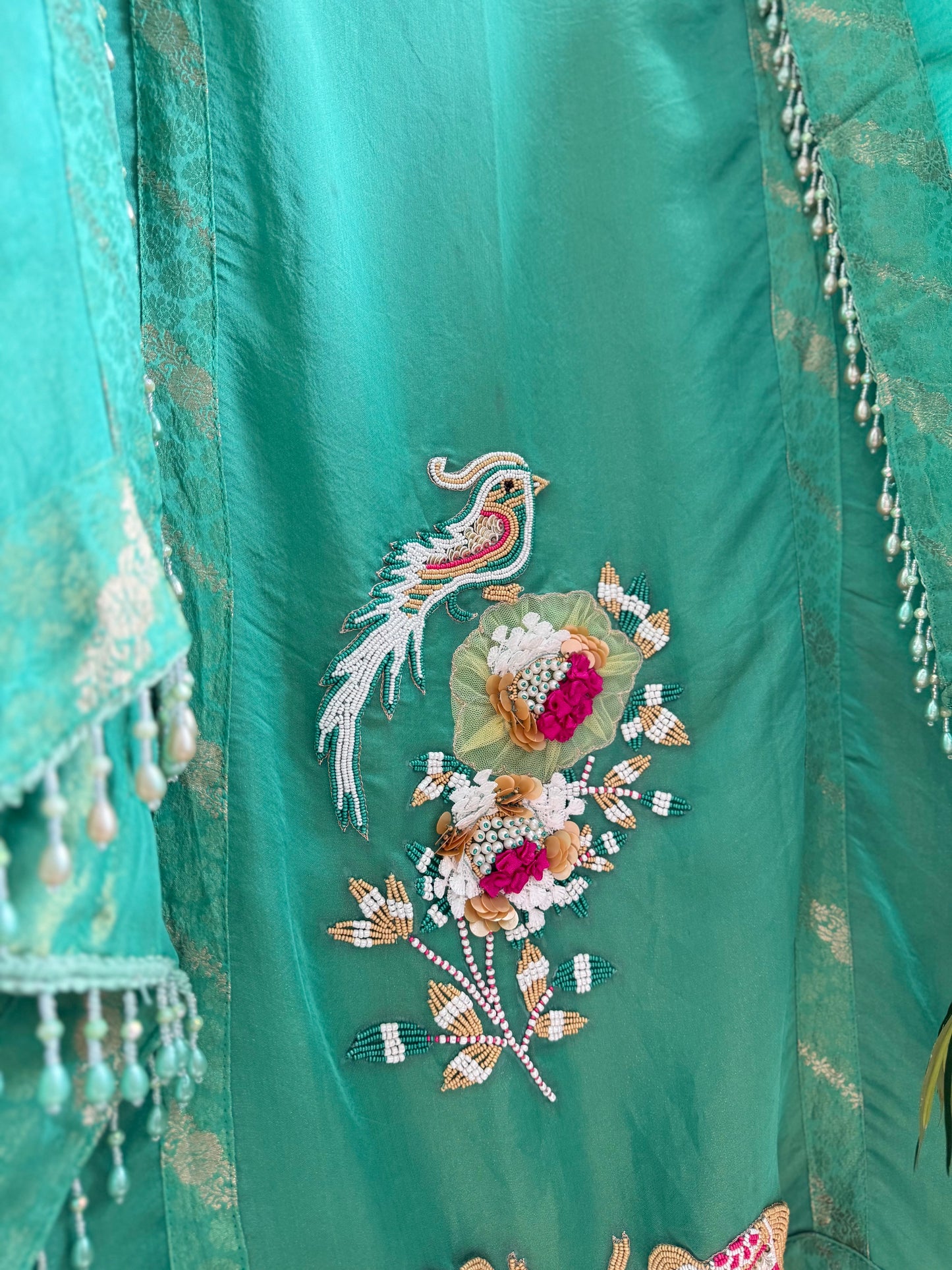 Luxurious elephants Handwork suit