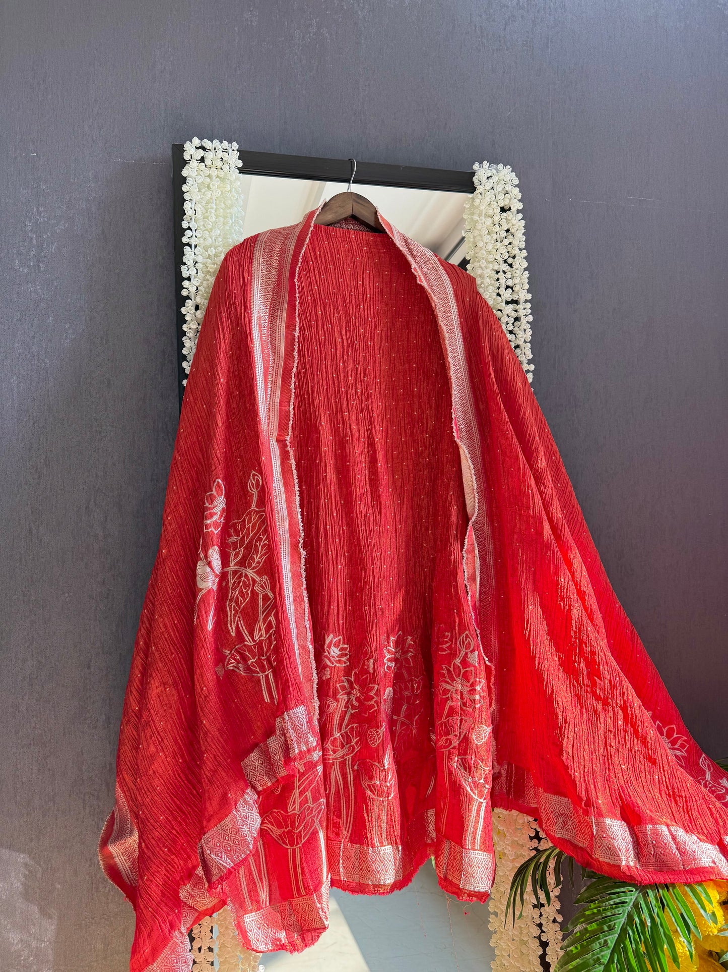 Luxurious crush benarsi lotus suit
