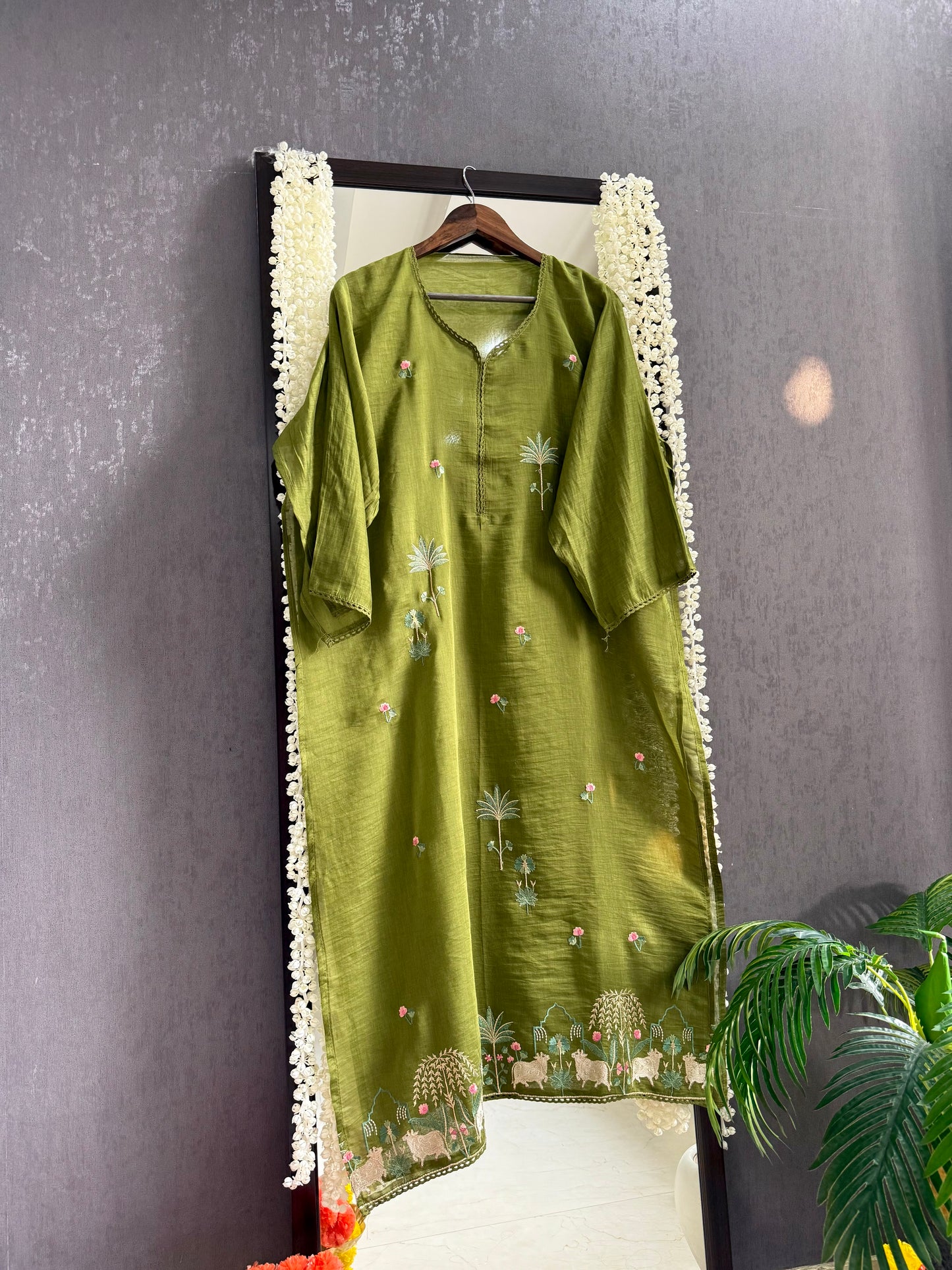 Luxurious Mul chanderi pichwai suit