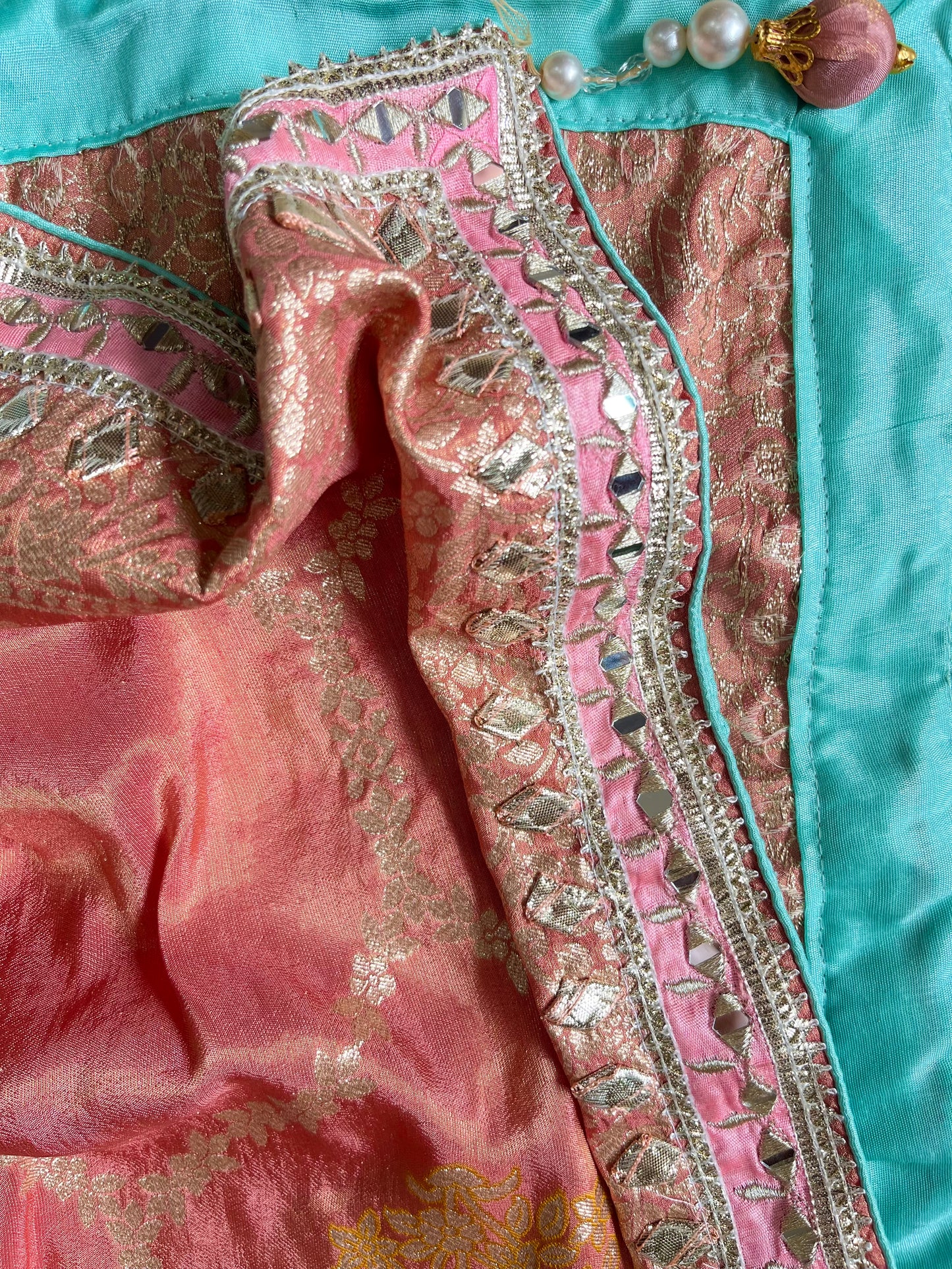 Luxurious Gotapatti Tissue silk suit