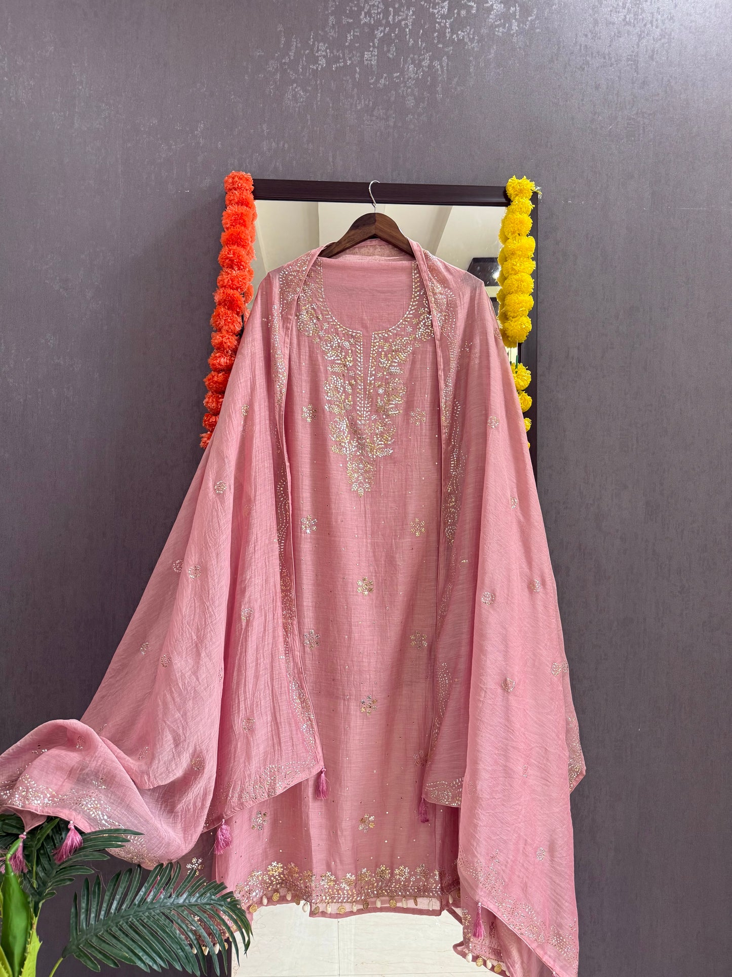 Luxurious Mul chanderi mukaish suit