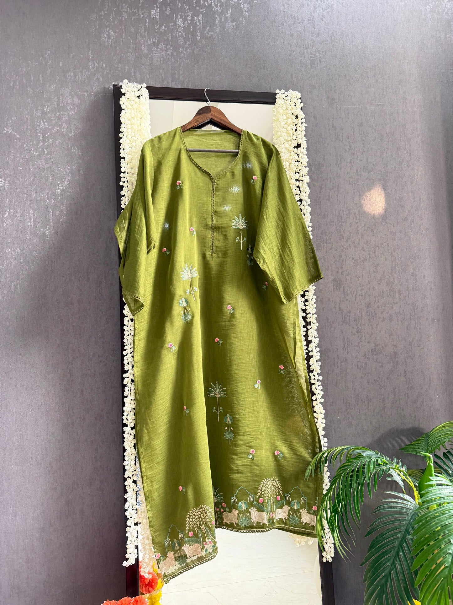 Luxurious Mul chanderi pichwai suit