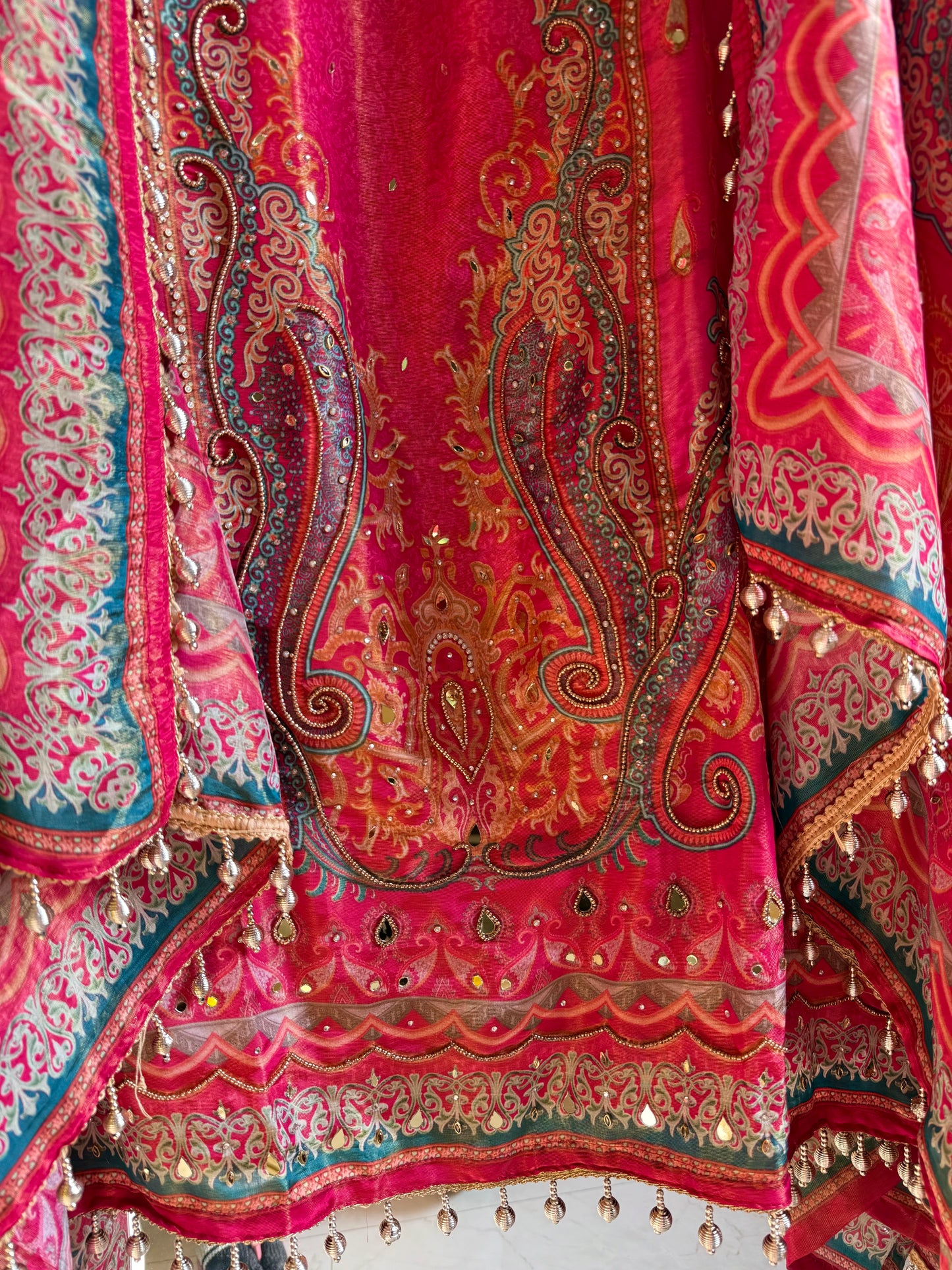 Luxurious pakistani kundan suit