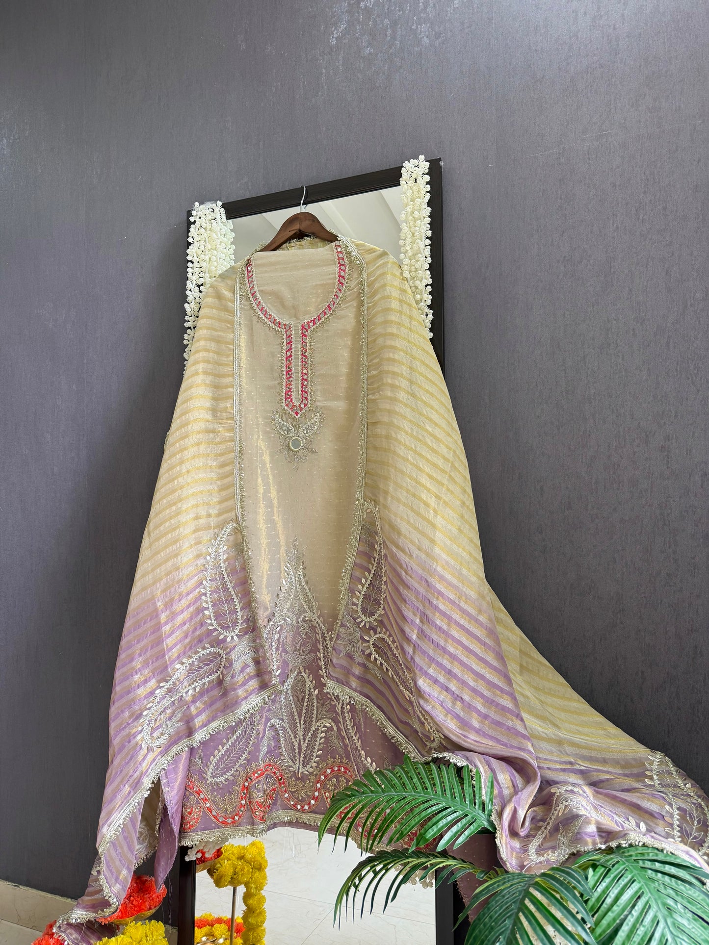 Luxurious Gotapatti ombré suit