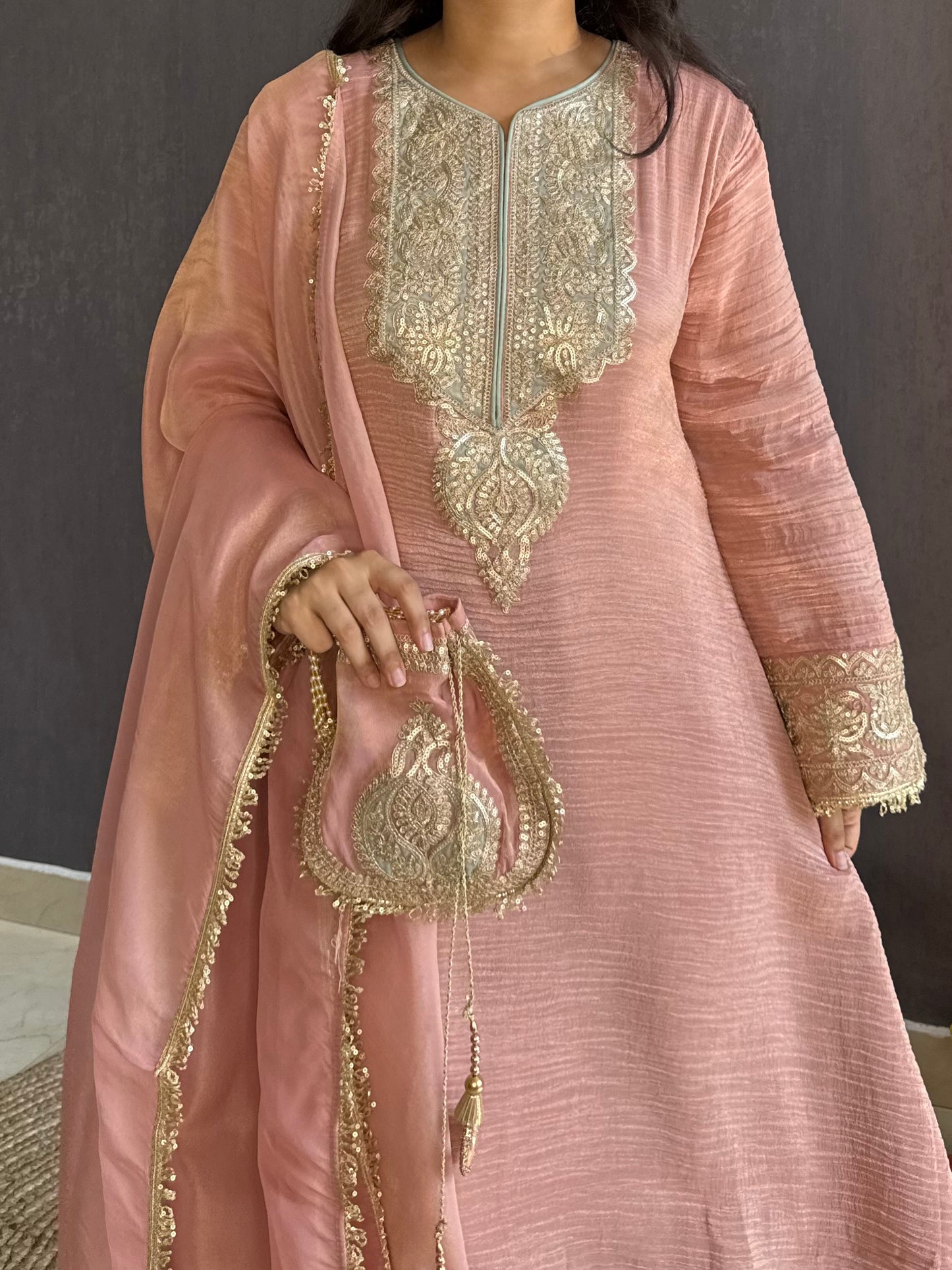 Luxurious crush tissue aari work set