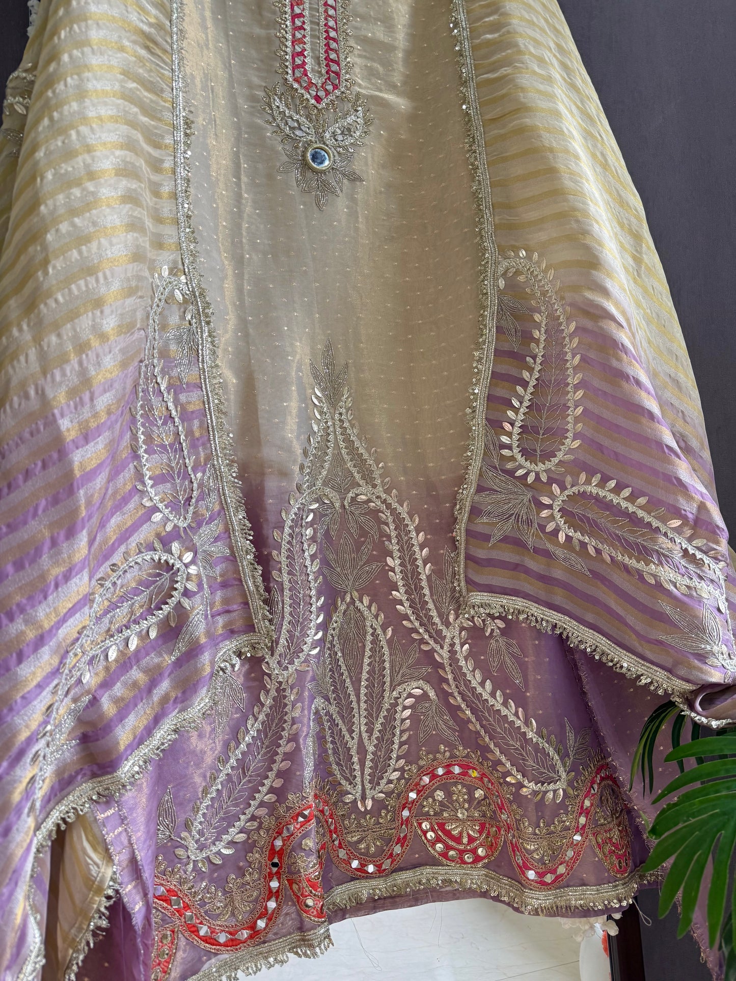 Luxurious Gotapatti ombré suit