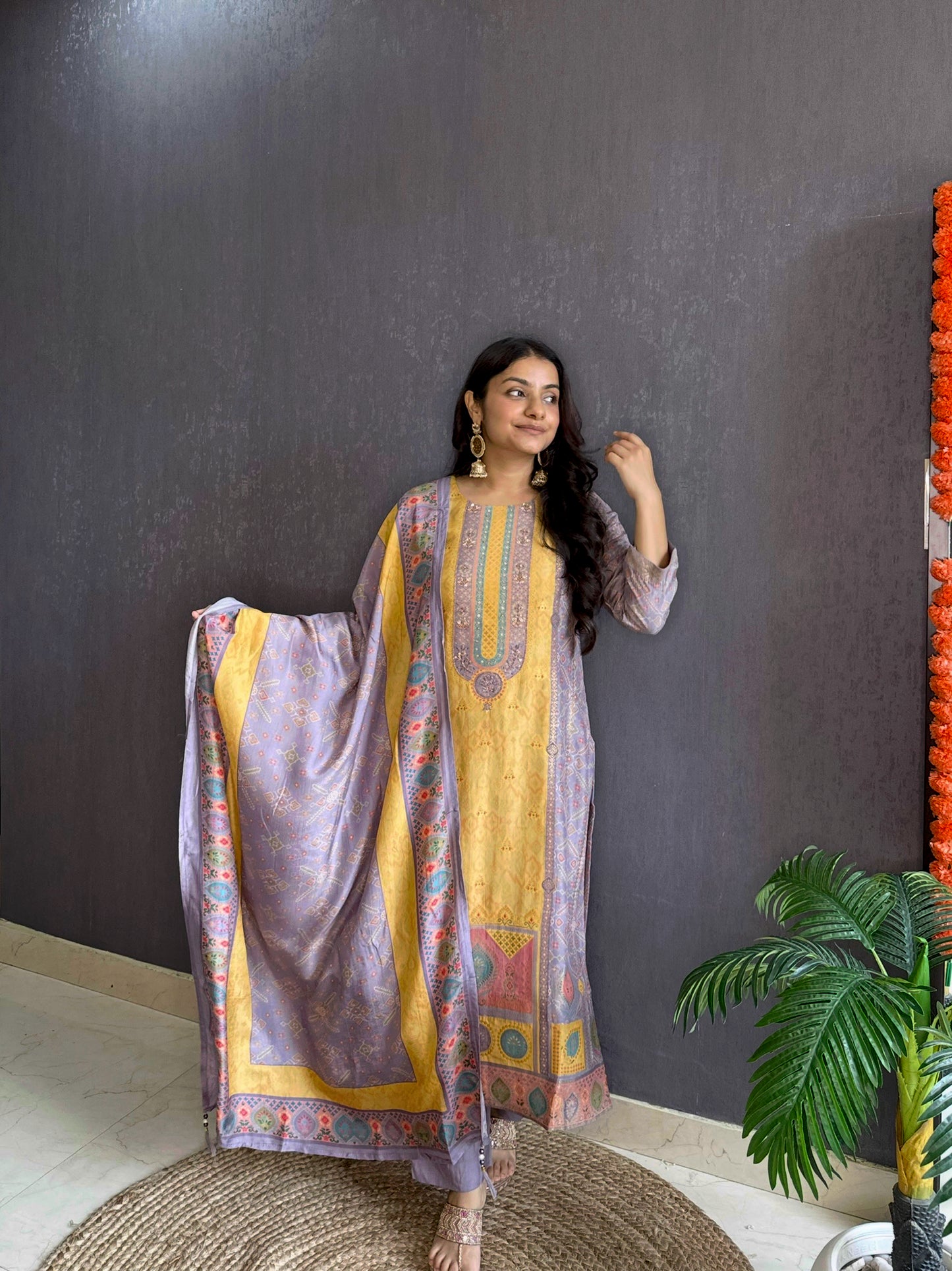 Meenakari Benarsi Handwork suit set