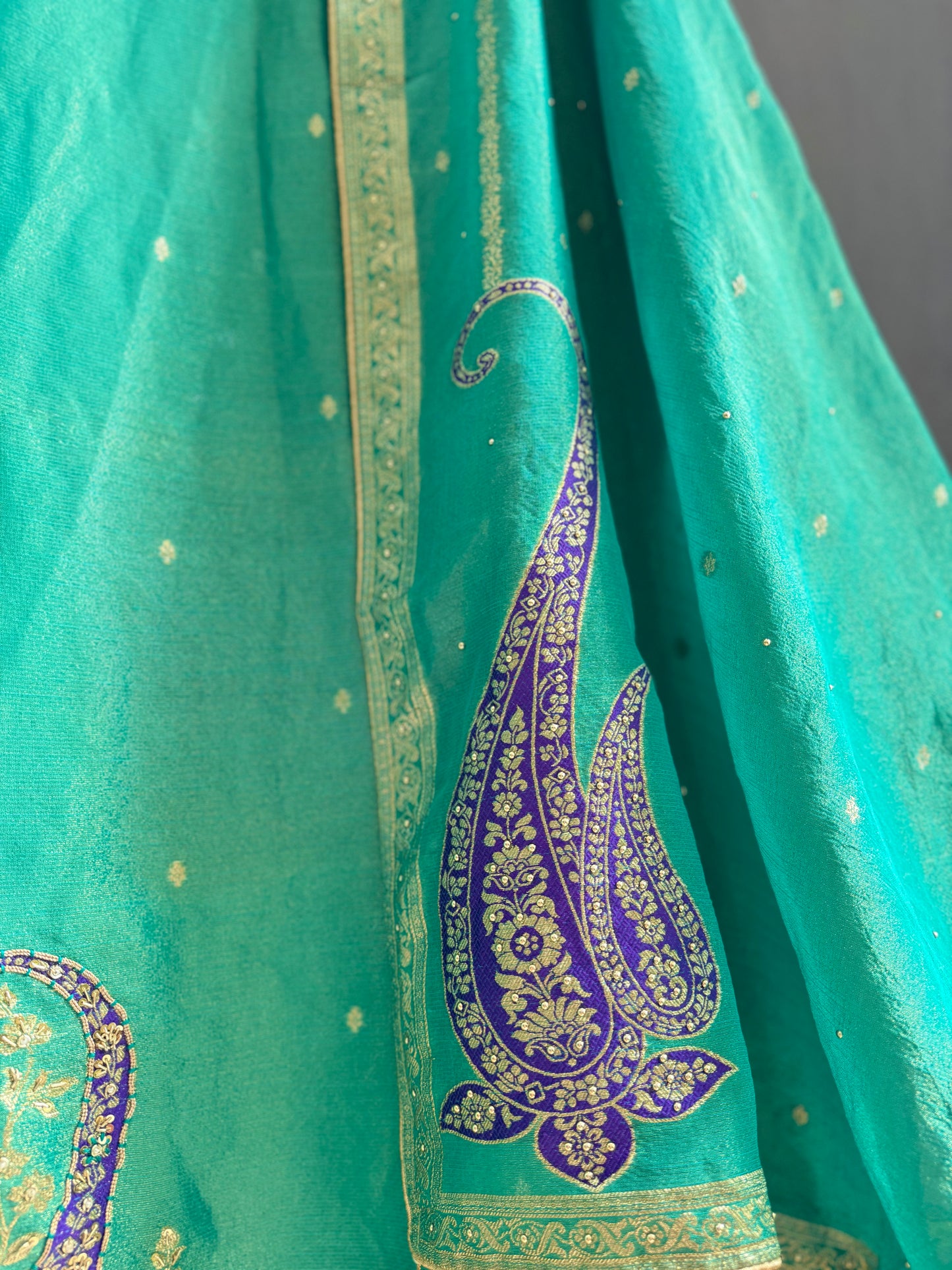 Benarsi zardozi suit
