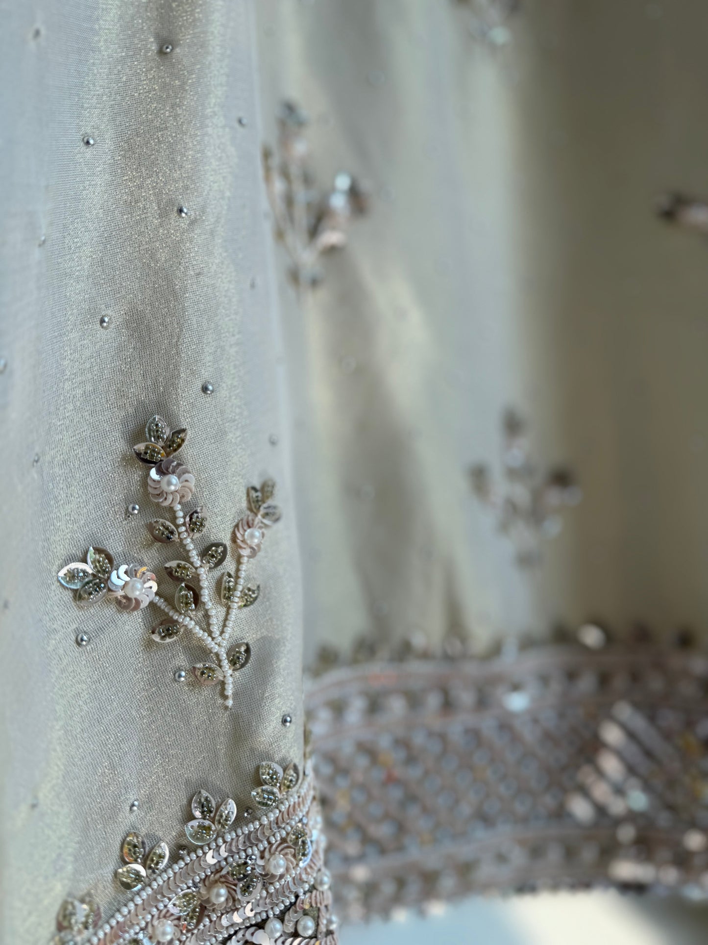 Luxurious dreamy handwork suit