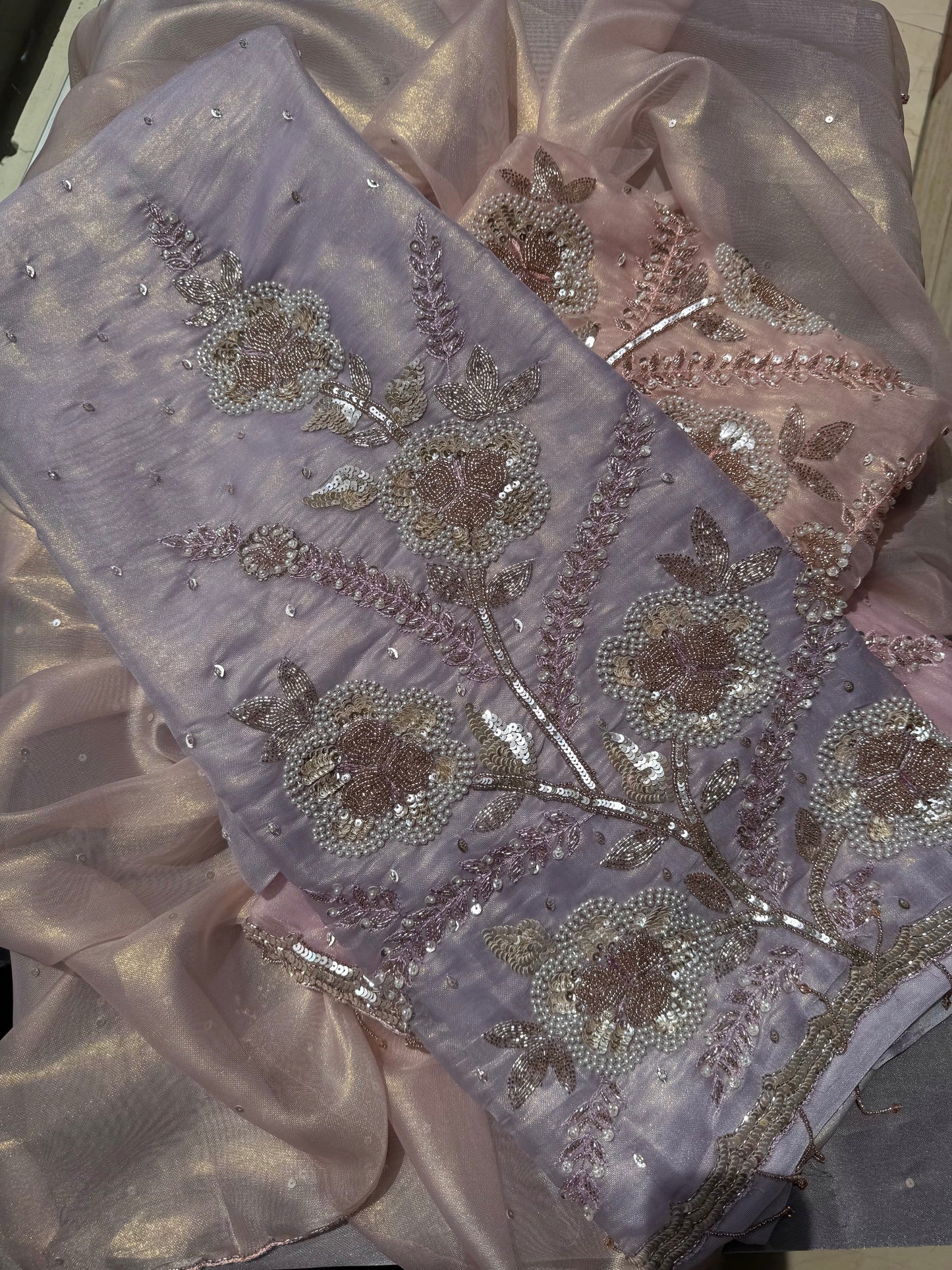 Glass tissue handwork suit