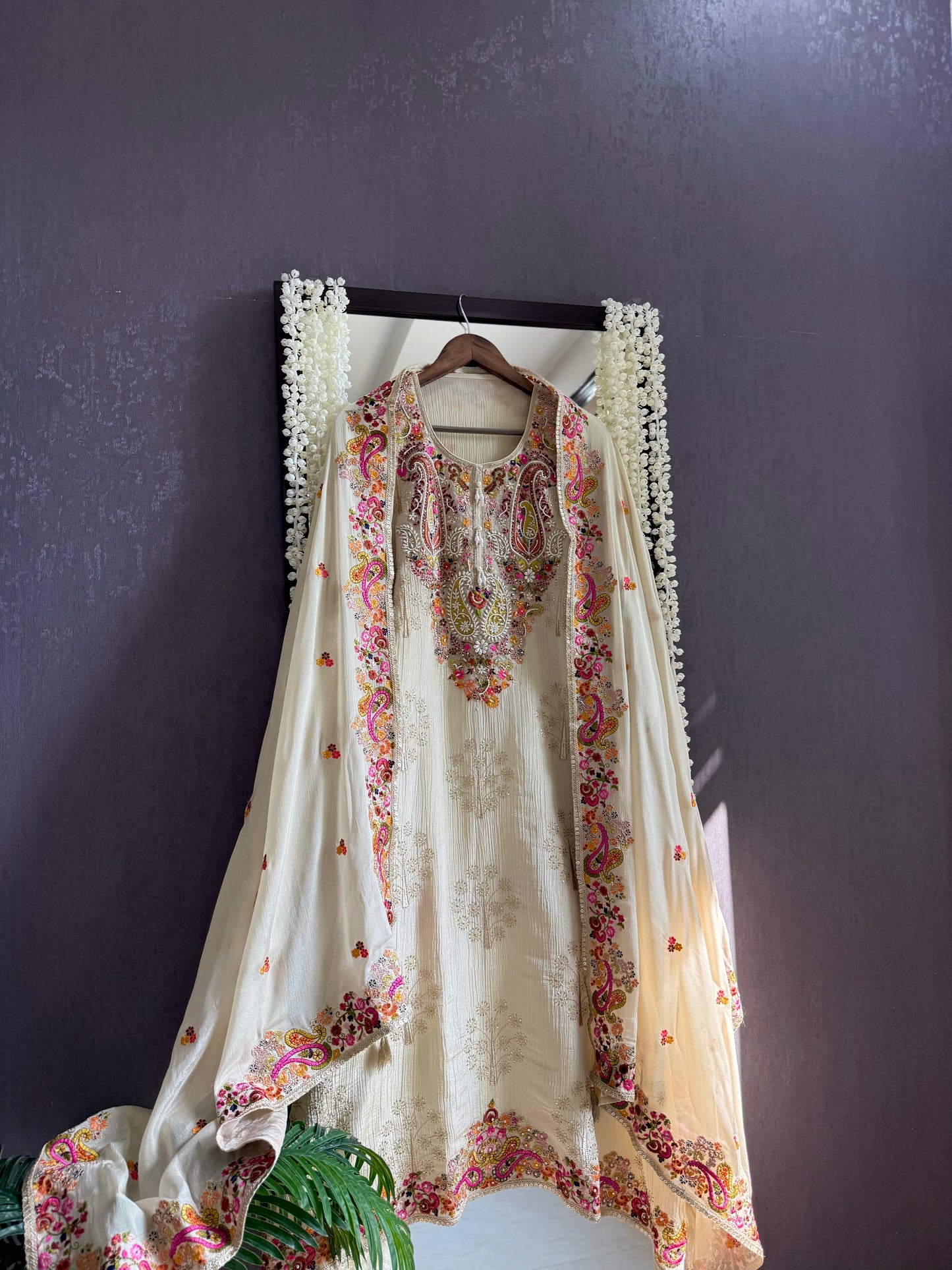 Luxurious dreamy handwork suit