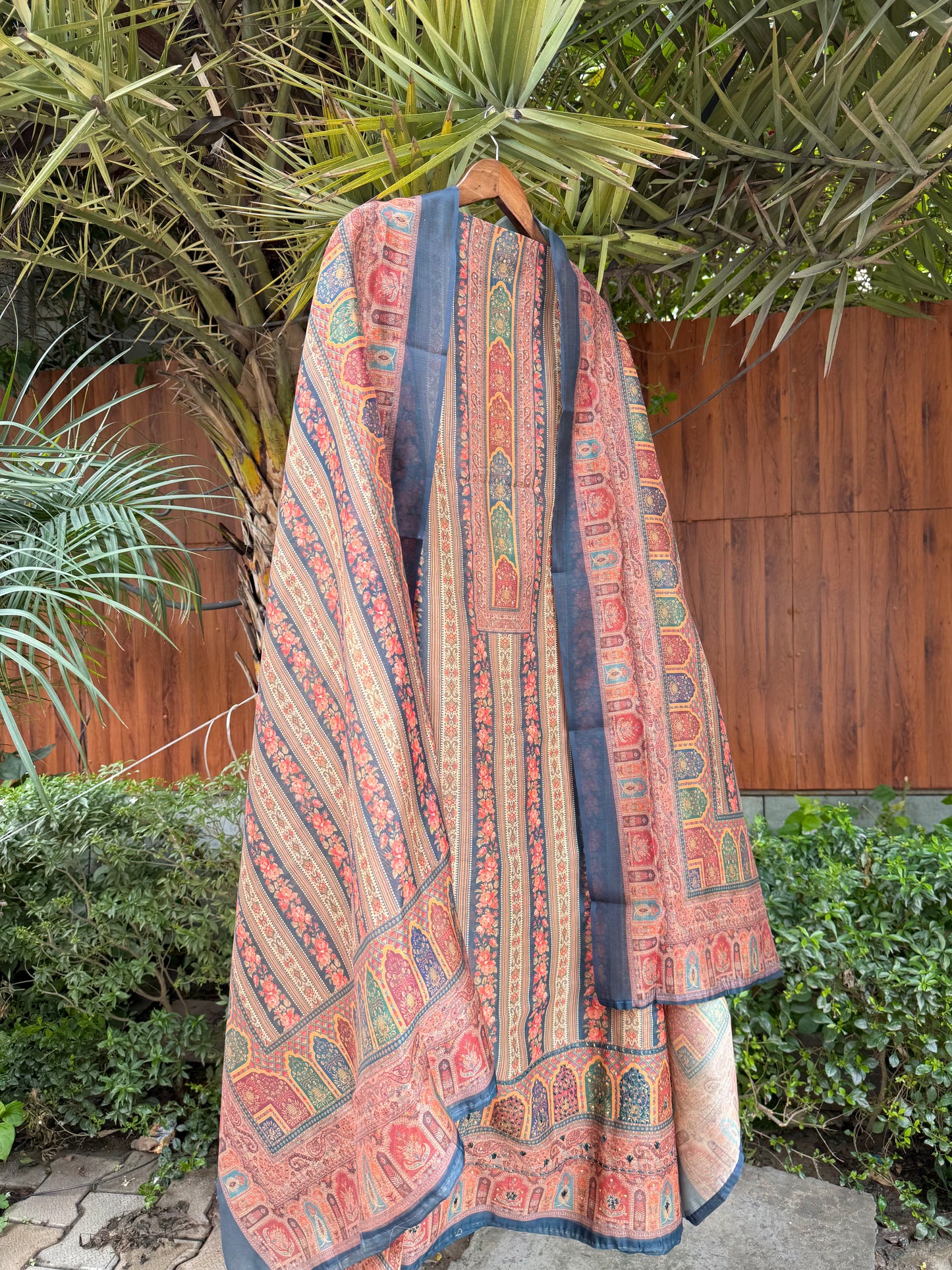 Maheshwari floral kantha work Unstitched suit