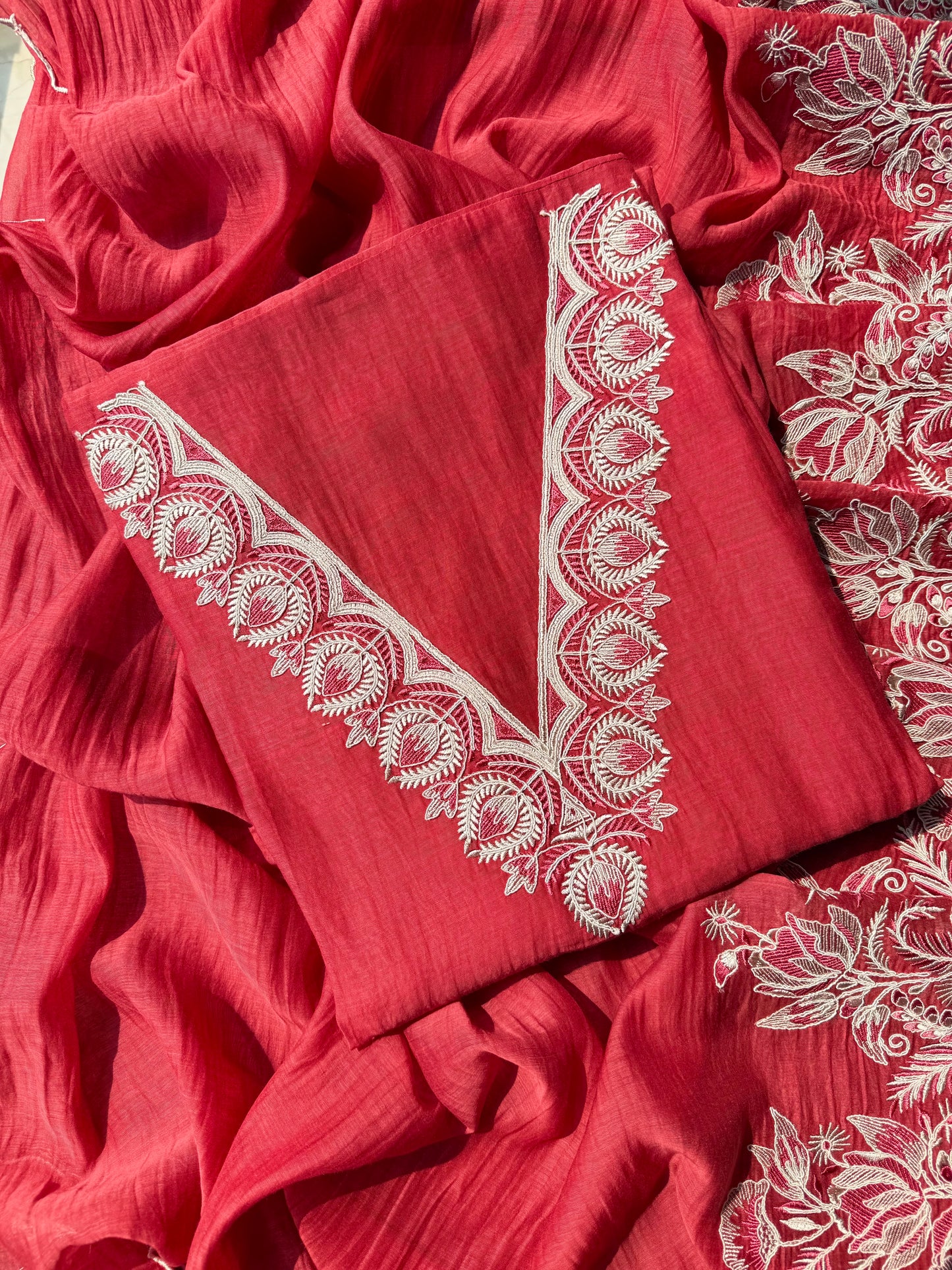 Luxurious aari work Mul chanderi suit