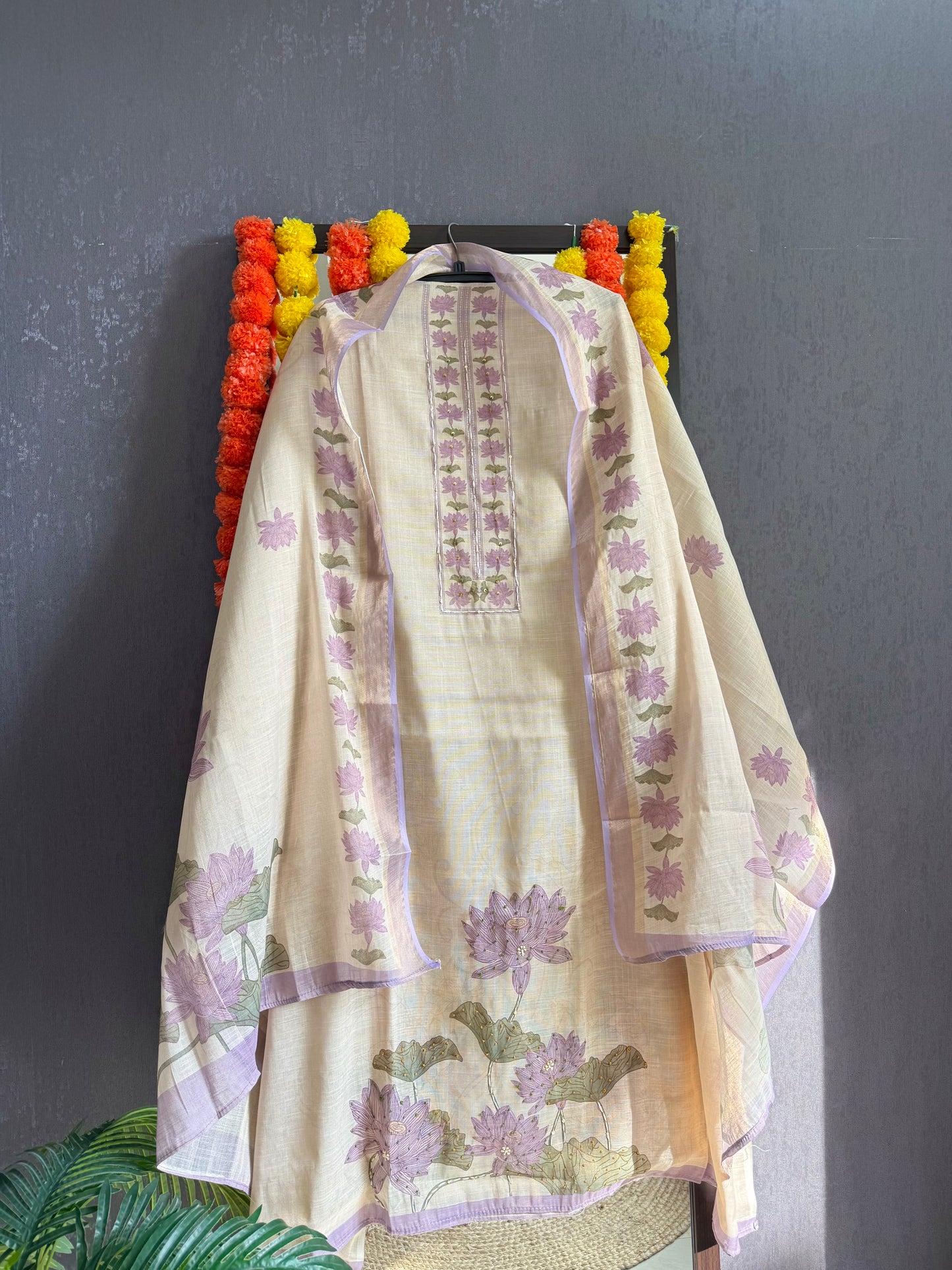 Pure linen lotus kantha work suit