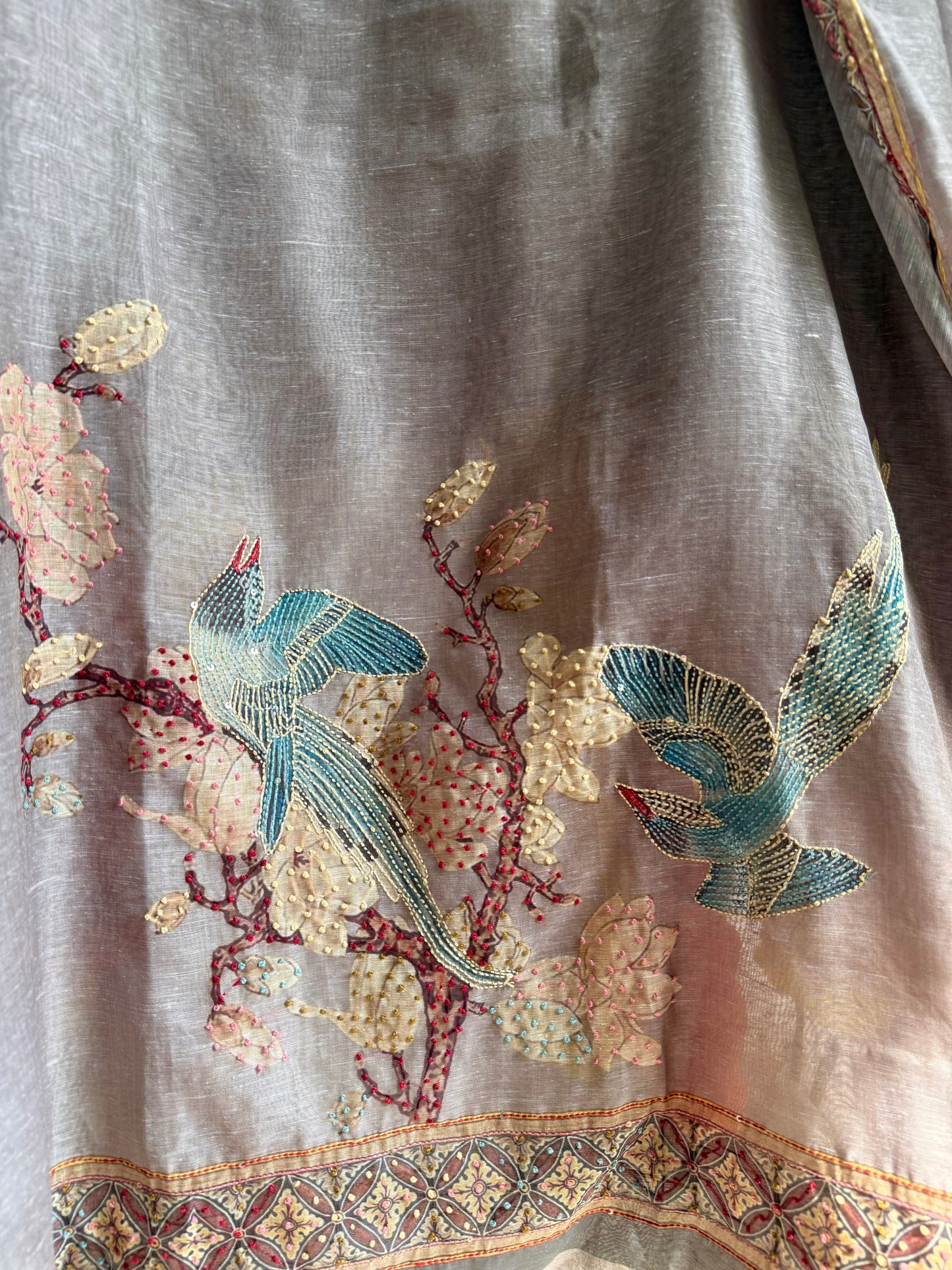 Pure linen swans frenchknot kantha work suit