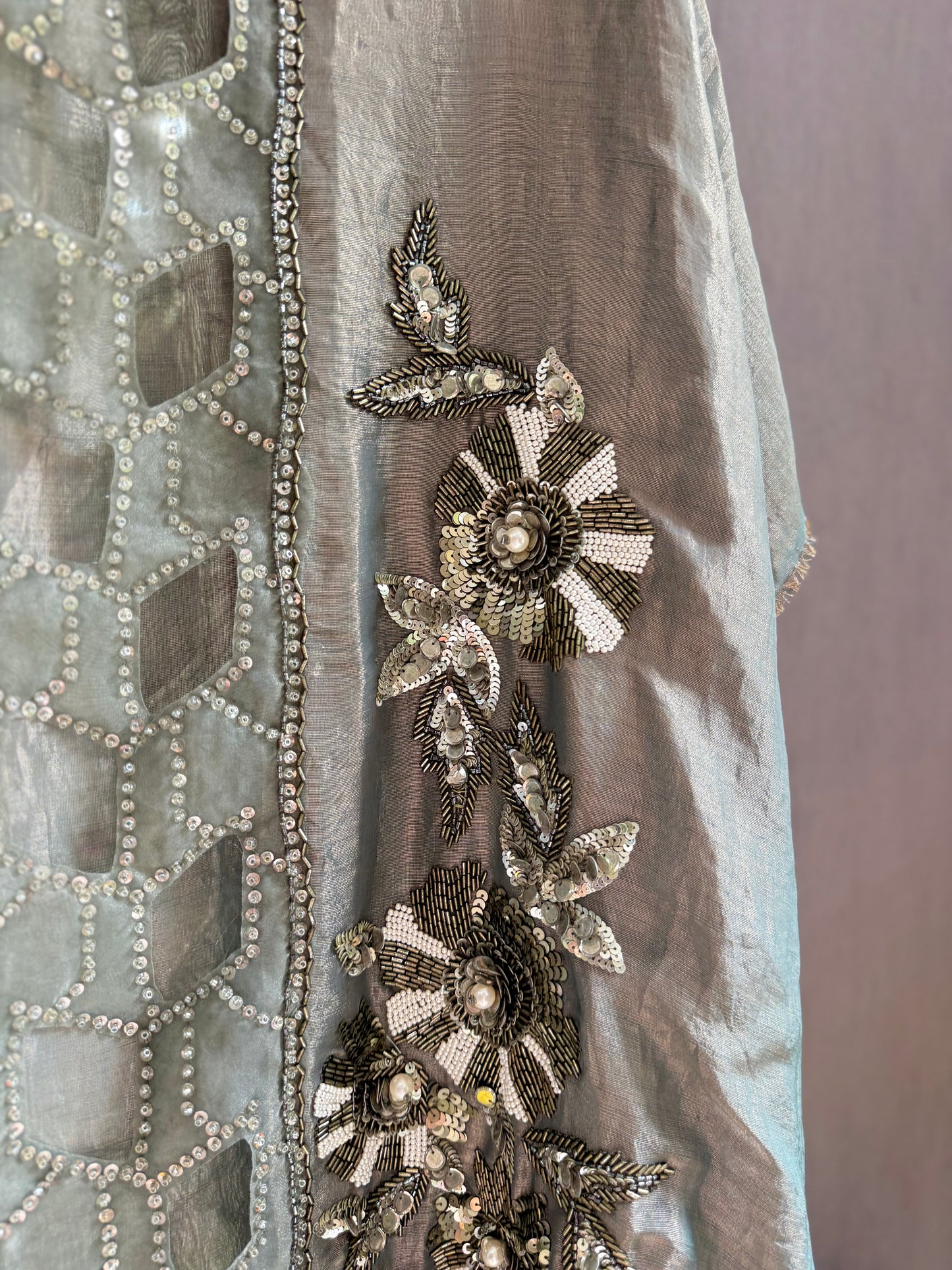 Luxurious cutwork Tissue silk suit