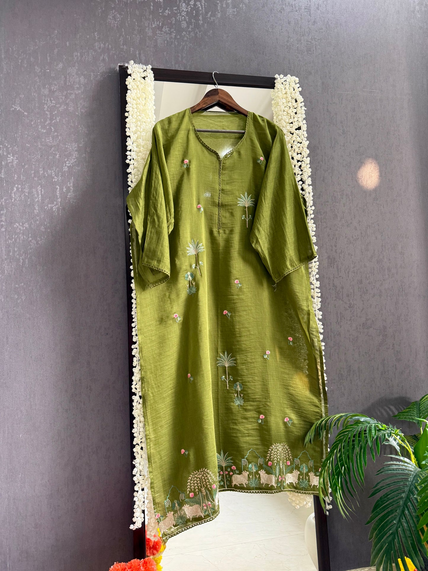 Luxurious Mul chanderi pichwai suit