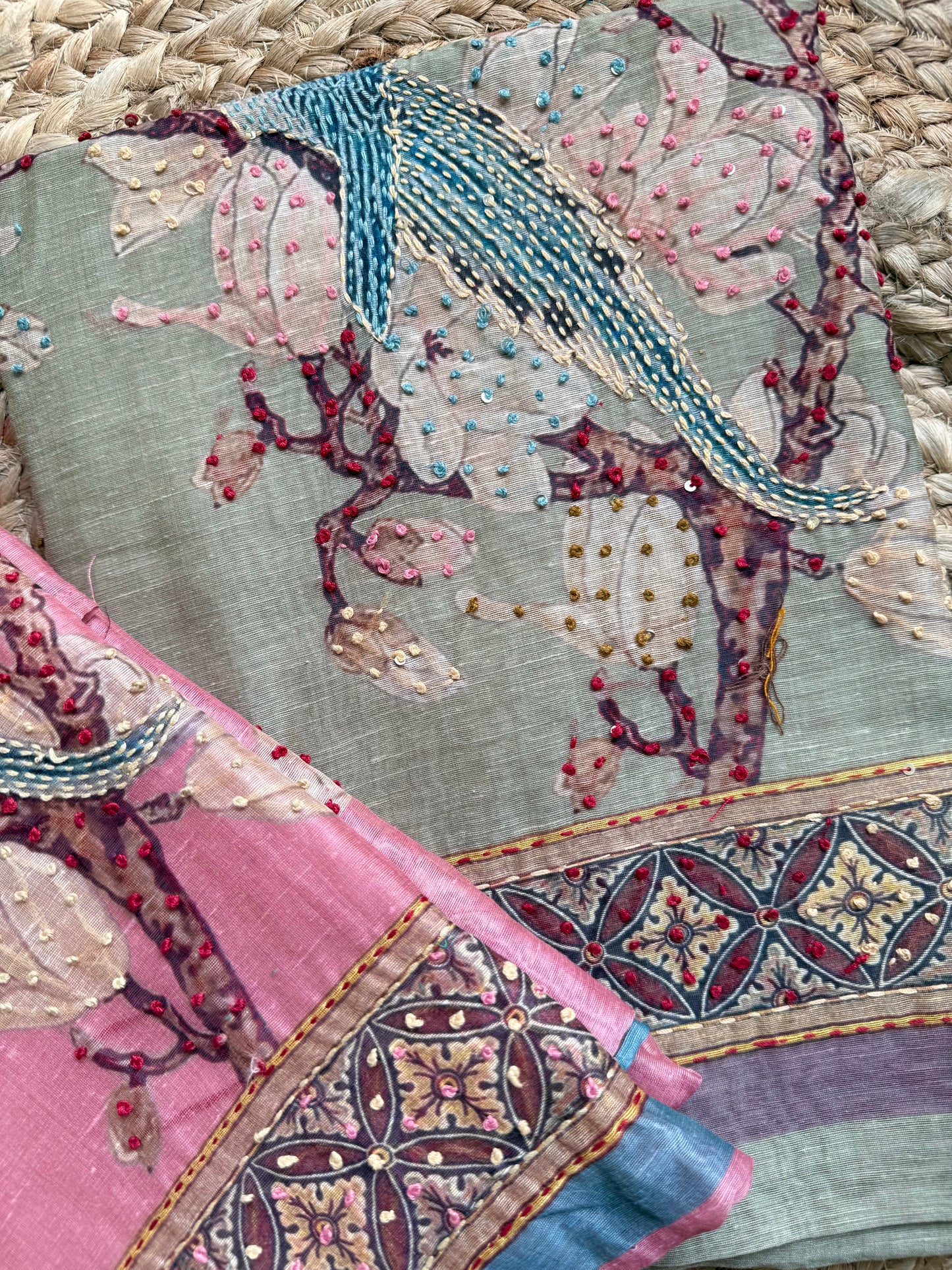 Pure linen swans frenchknot kantha work suit