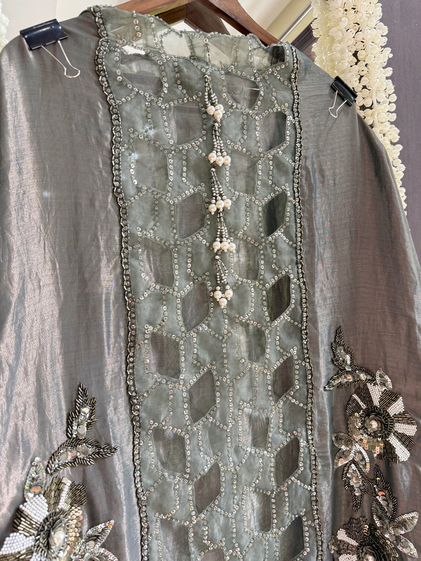 Luxurious cutwork Tissue silk suit