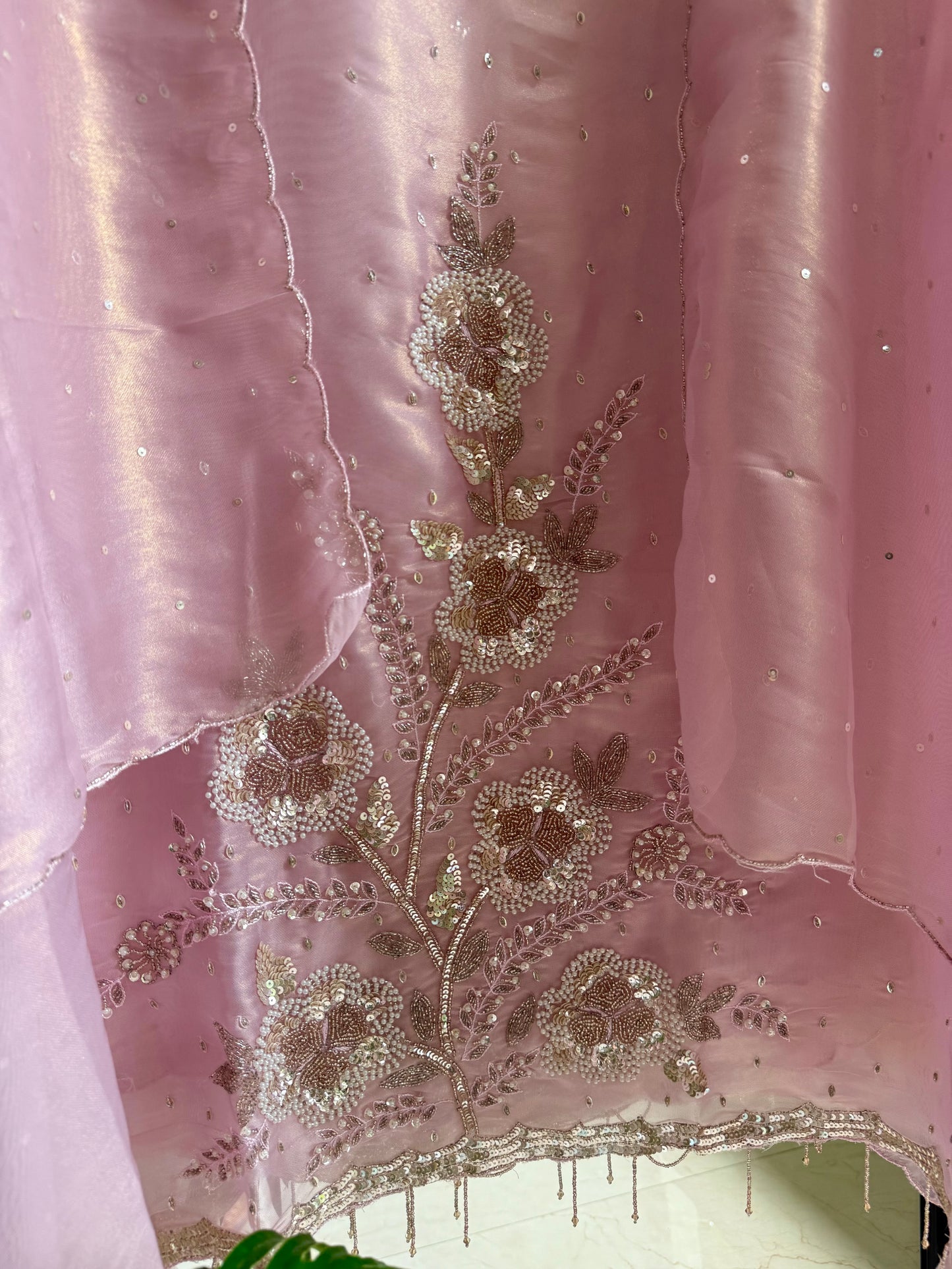 Glass tissue handwork suit