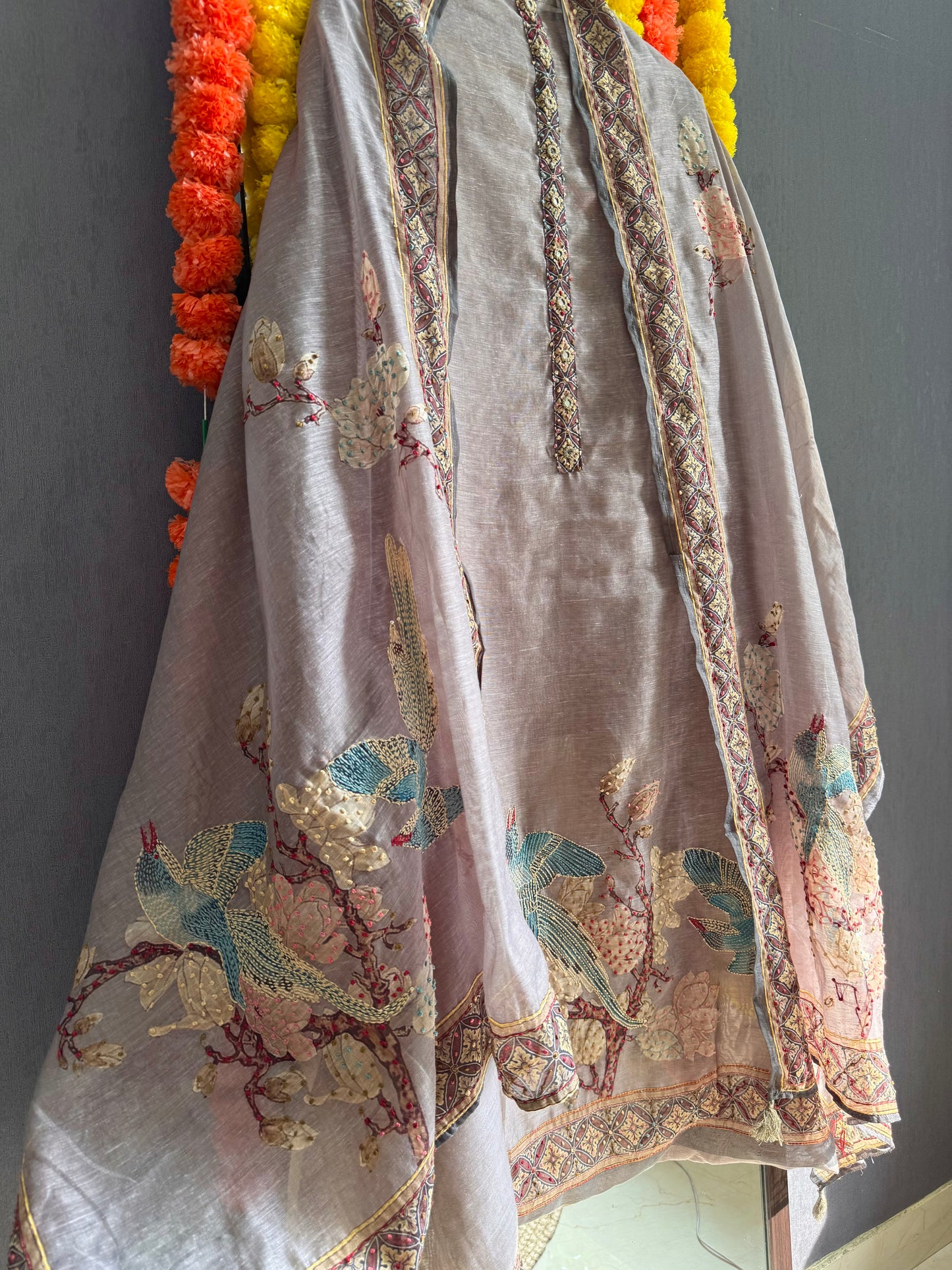 Pure linen swans frenchknot kantha work suit