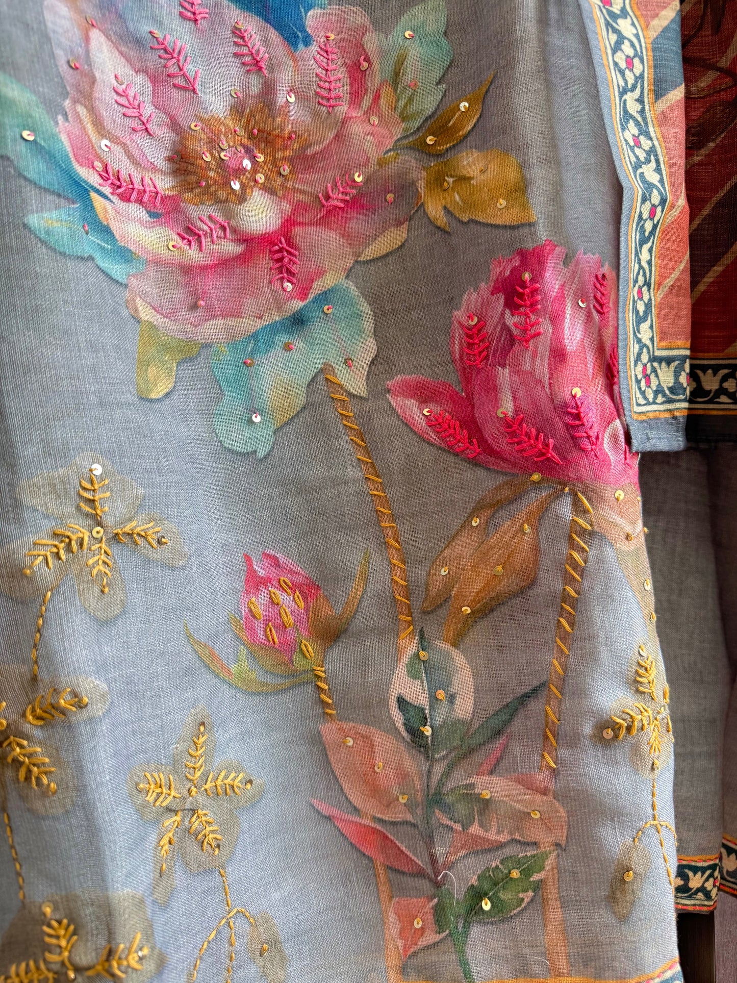 Pure linen lotus kantha work suit