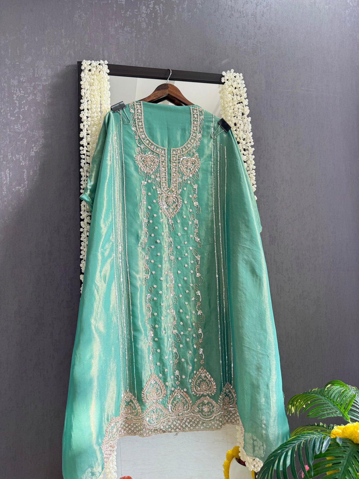 Luxurious hearts handwork suit