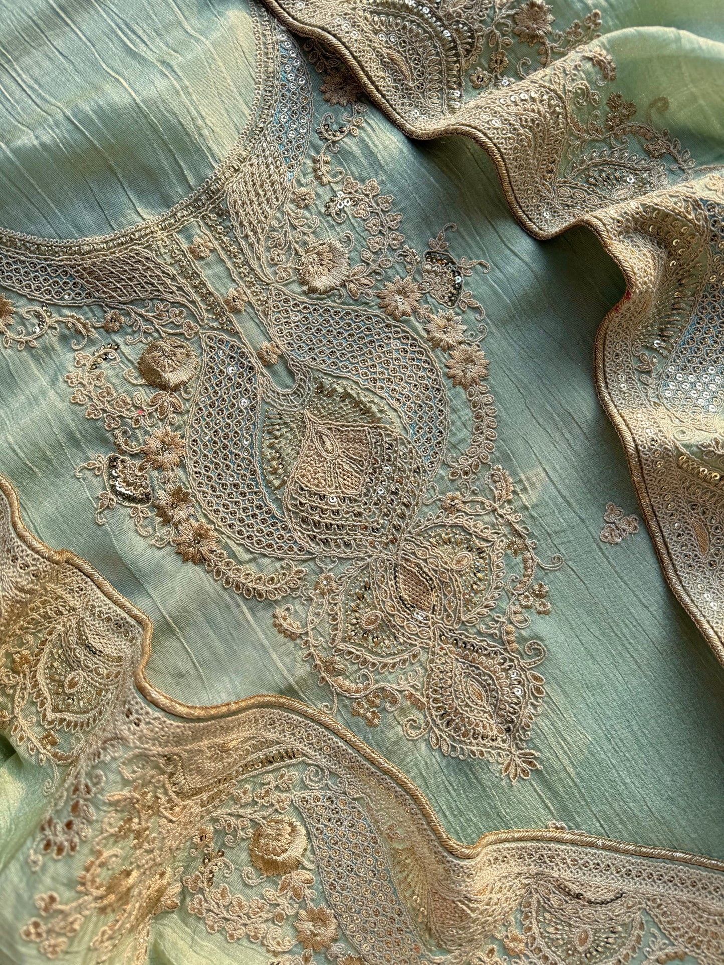 Luxurious soft Crush Tissue silk suit
