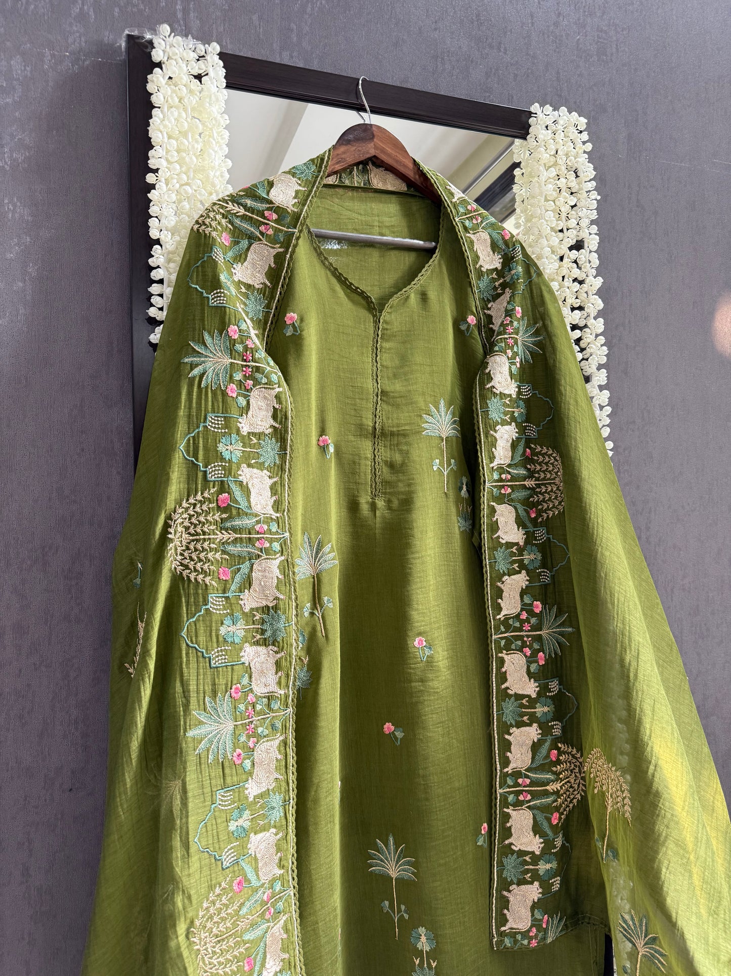 Luxurious Mul chanderi pichwai suit