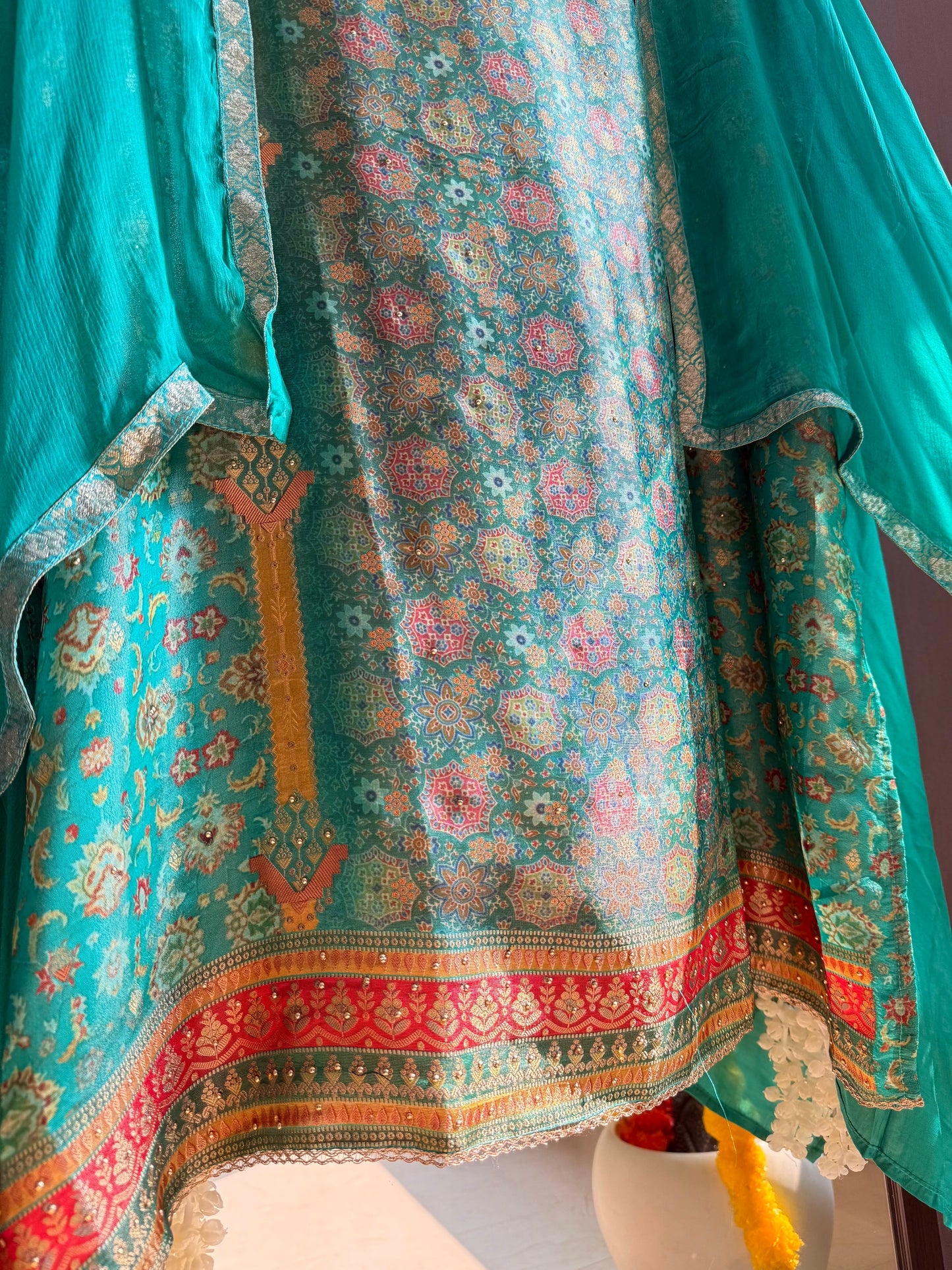 Meenakari Benarsi suit