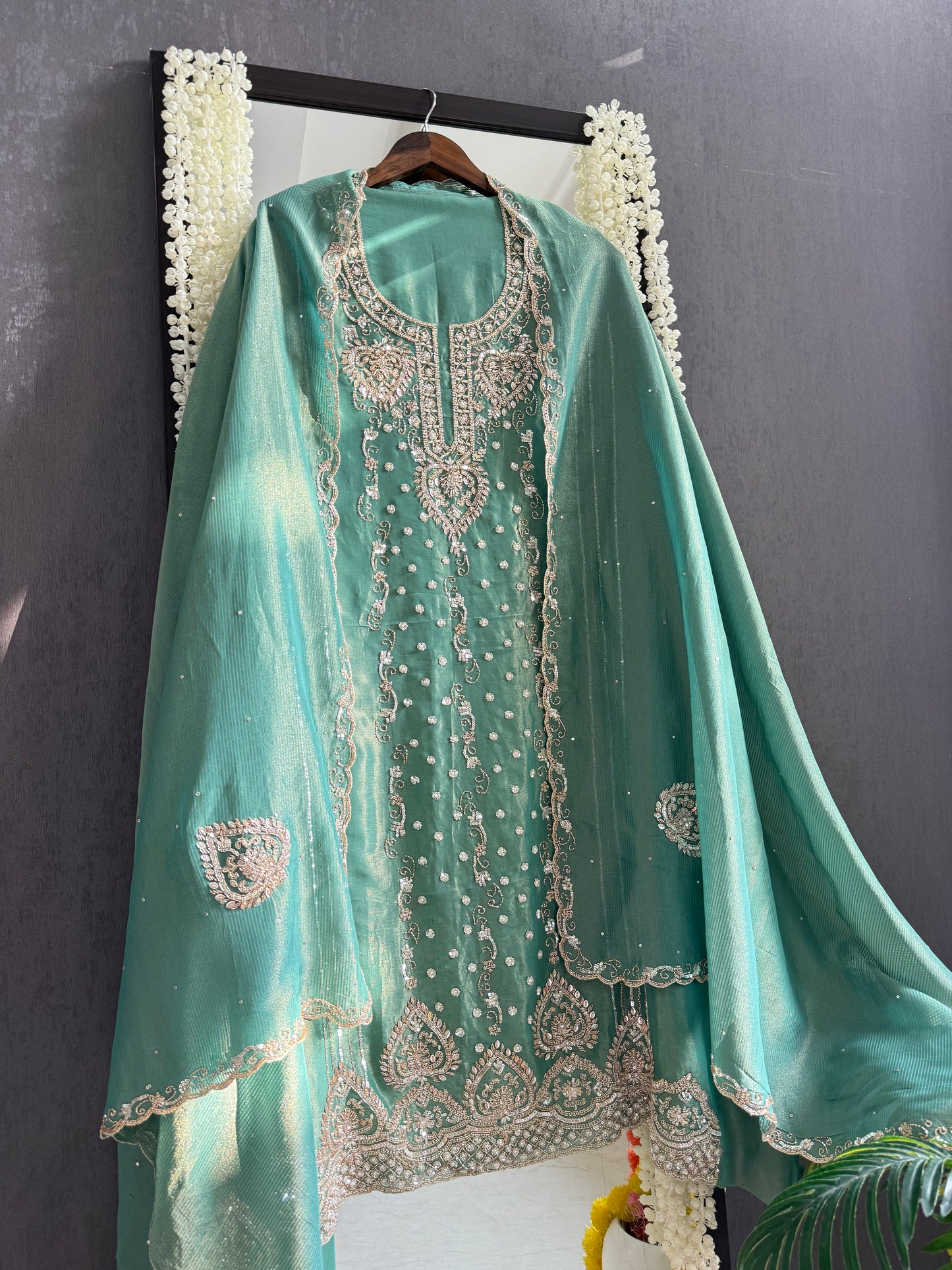 Luxurious hearts handwork suit