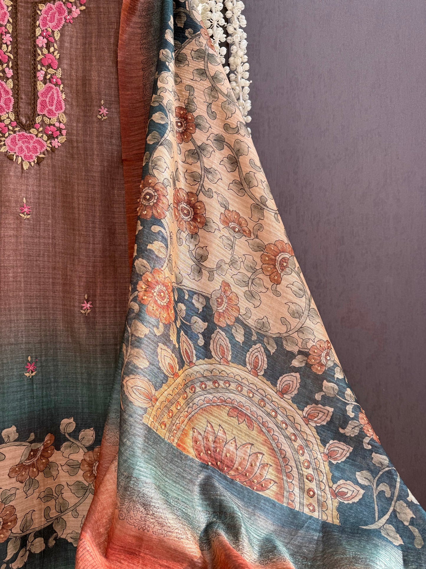 Pure linen frenchknot kalamkari suit