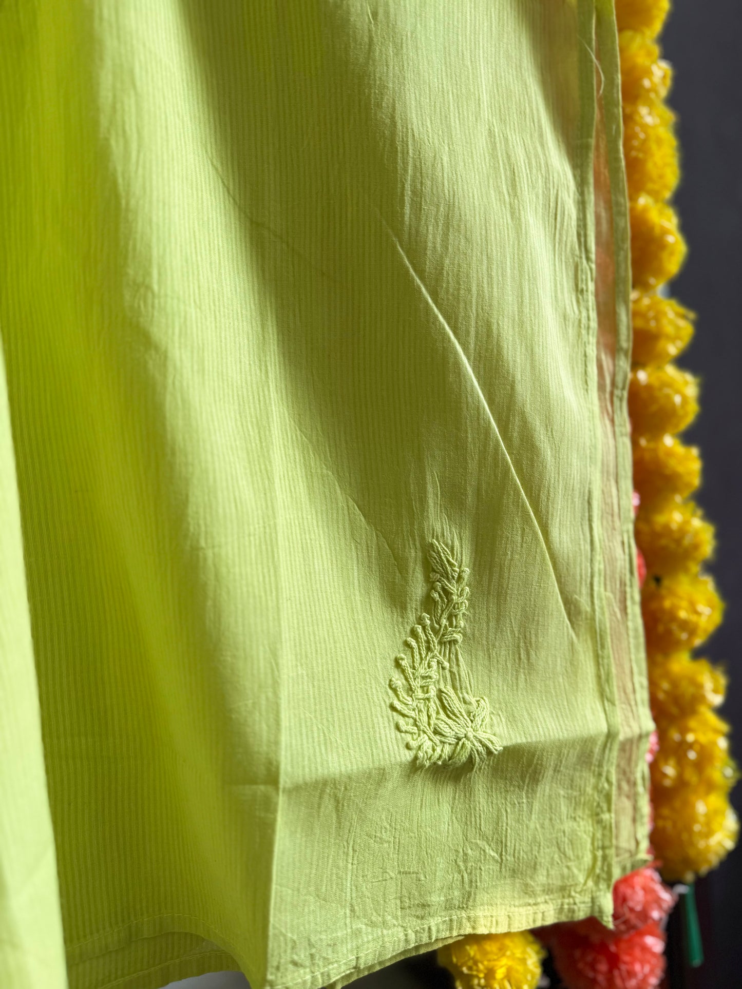 Mulmul cotton chikankari kurta