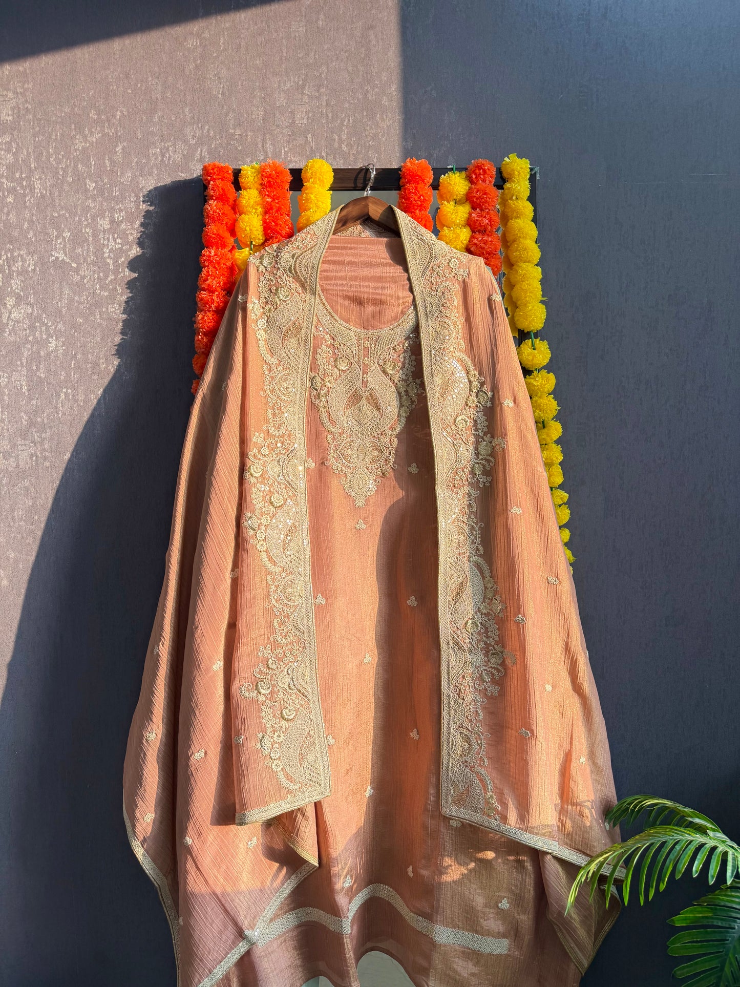 Luxurious soft Crush Tissue silk suit