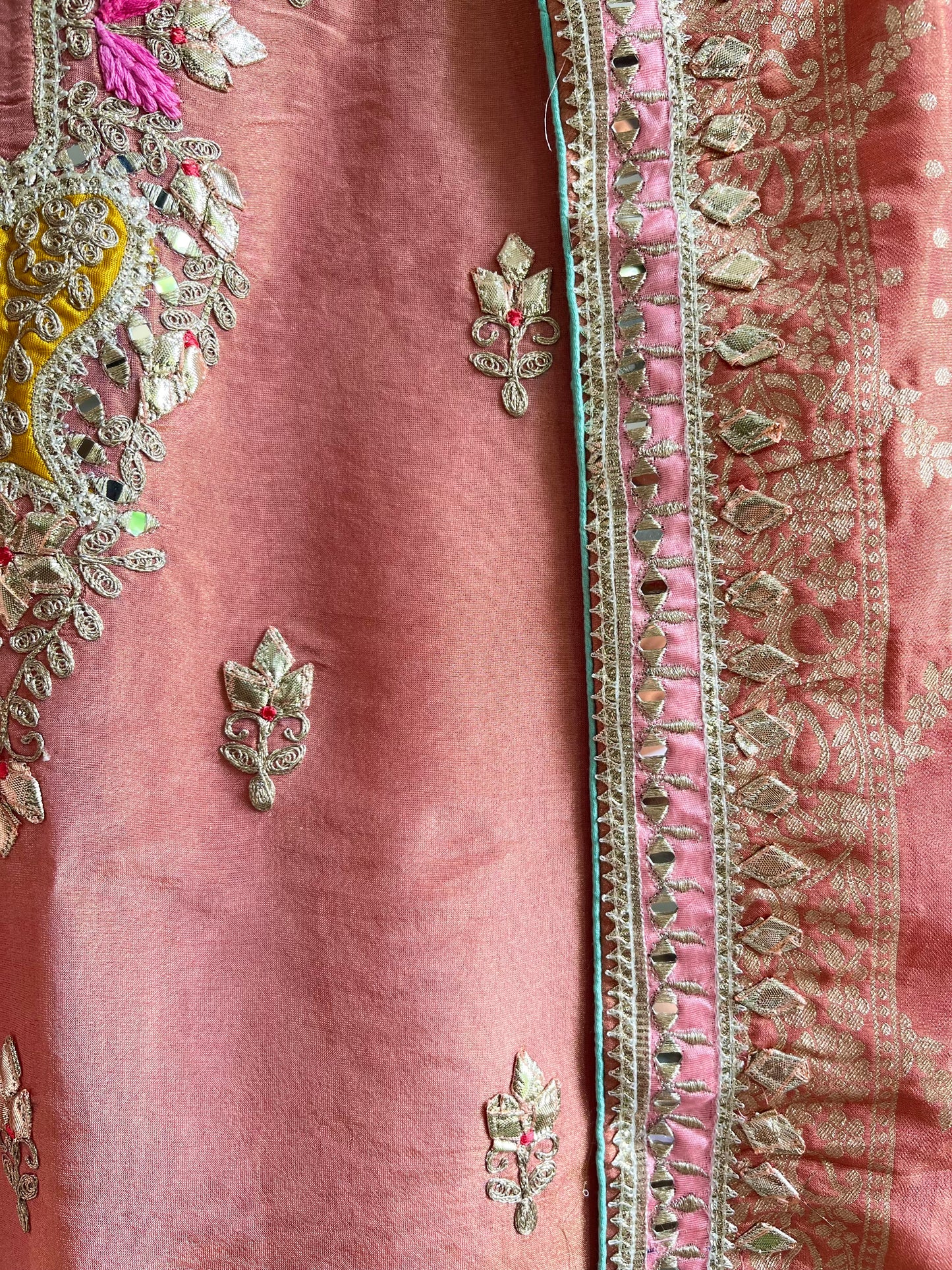 Luxurious Gotapatti Tissue silk suit