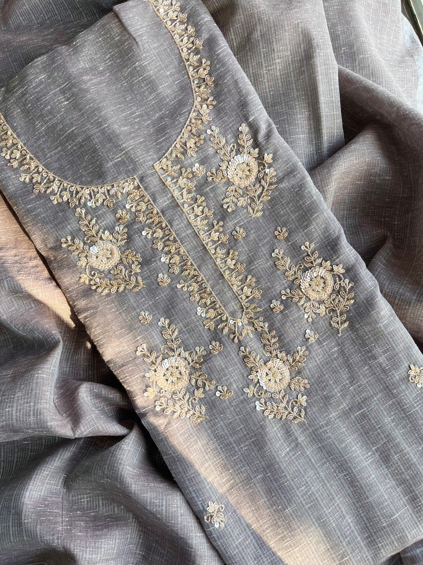 Benarsi kota handwork suit