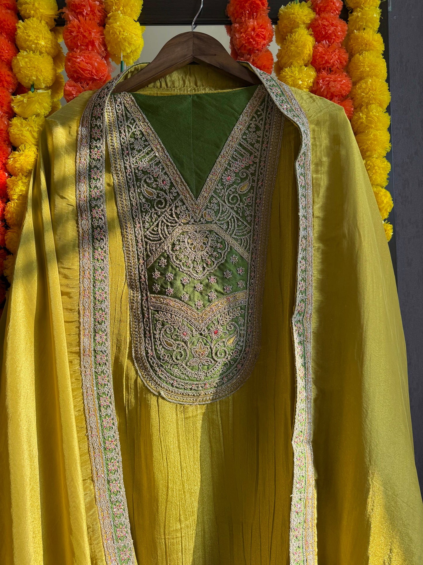 Crush tissue marori aari work suit