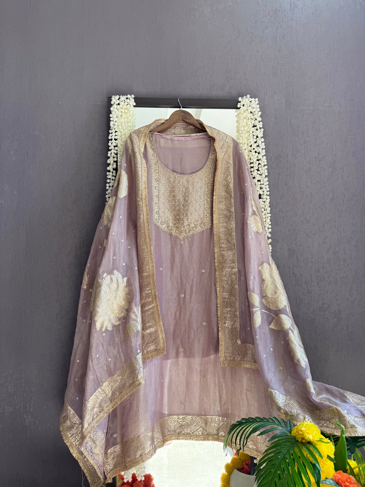 Zardozi Benarsi suit