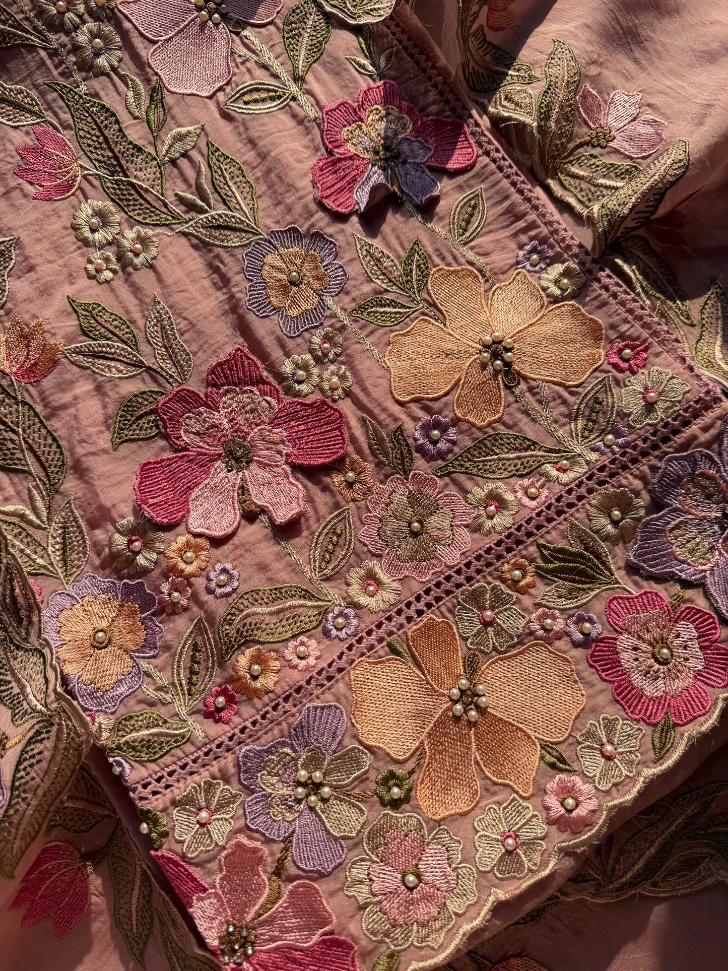 Luxurious organza appliqué work floral suit