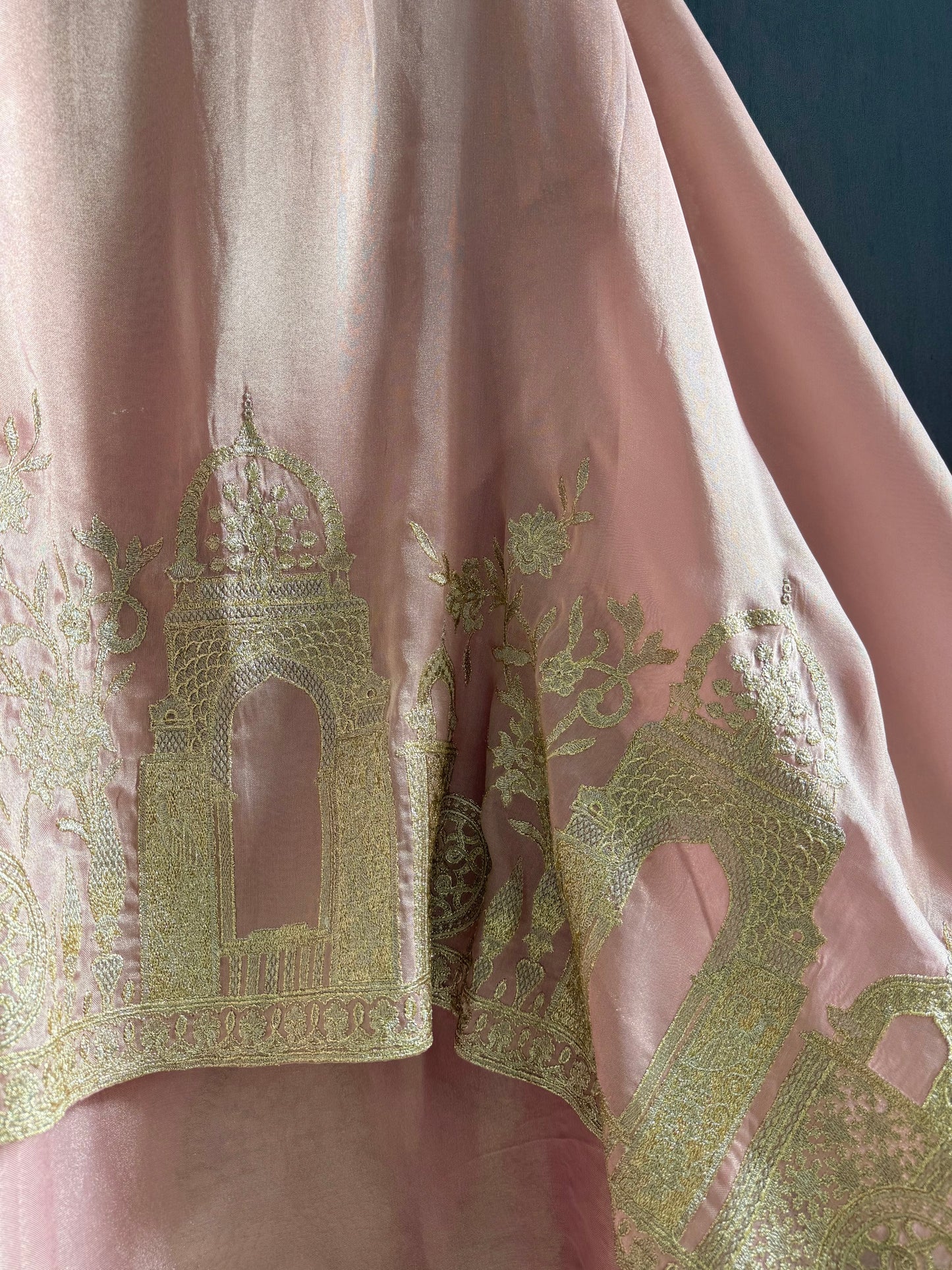 Luxurious temple pitta work suit