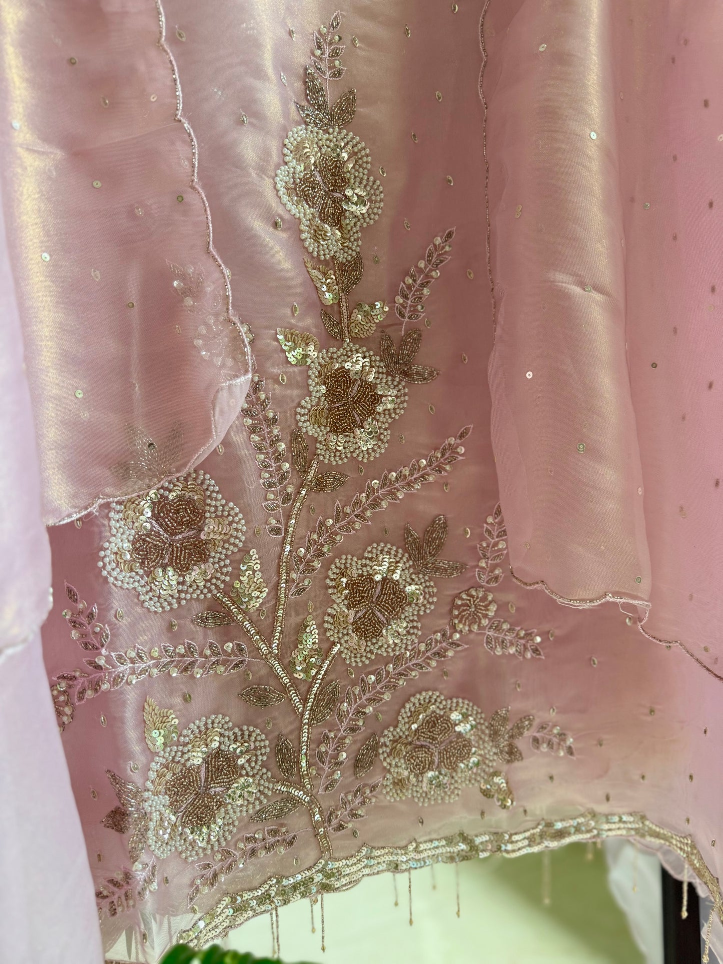 Glass tissue handwork suit
