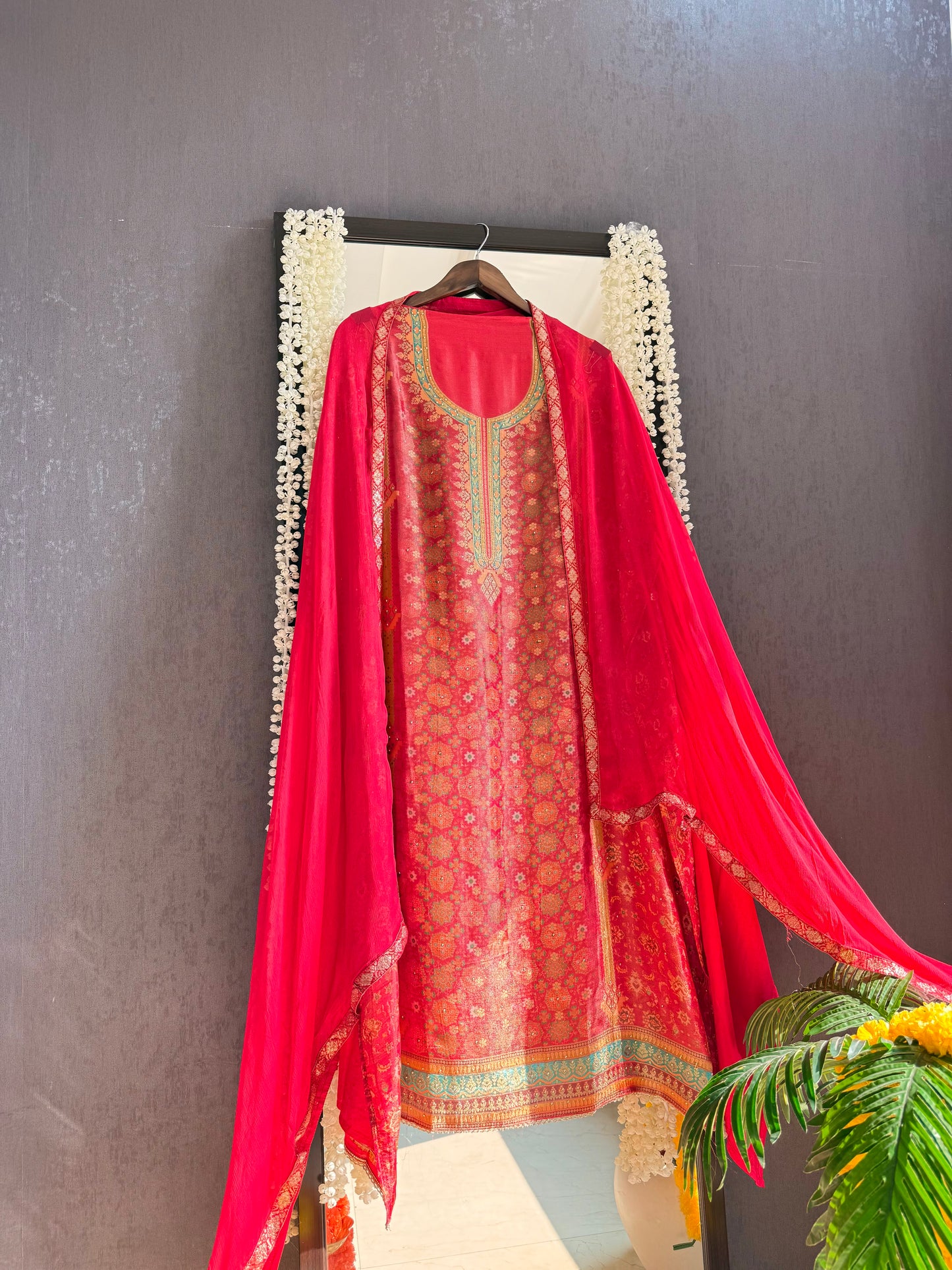 Meenakari Benarsi suit