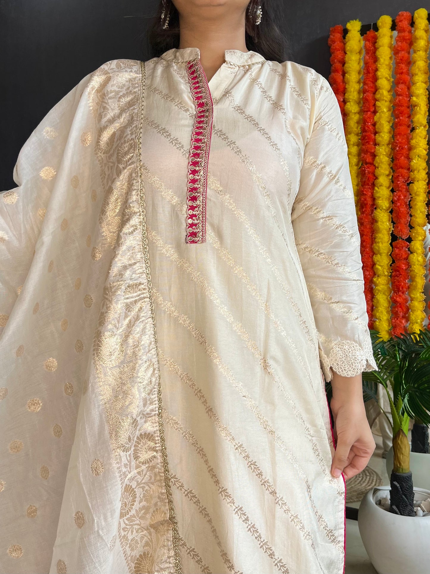 Benarsi Ivory set
