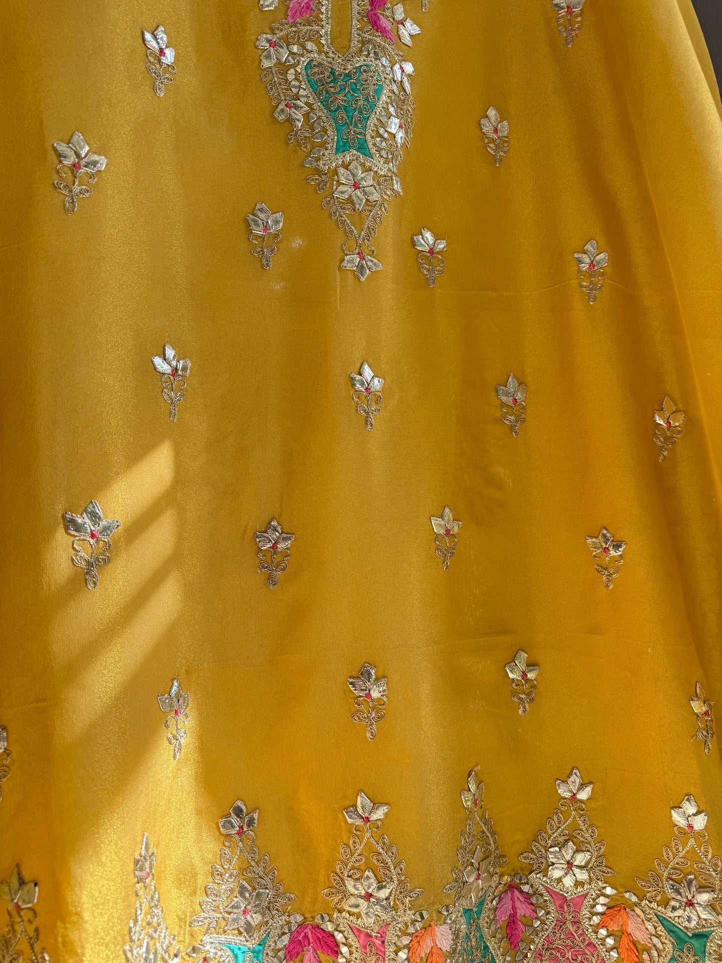 Luxurious Gotapatti Tissue silk suit